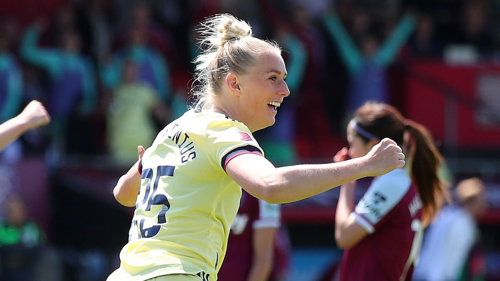 Stina Blackstenius Arsenal Women 2021-22