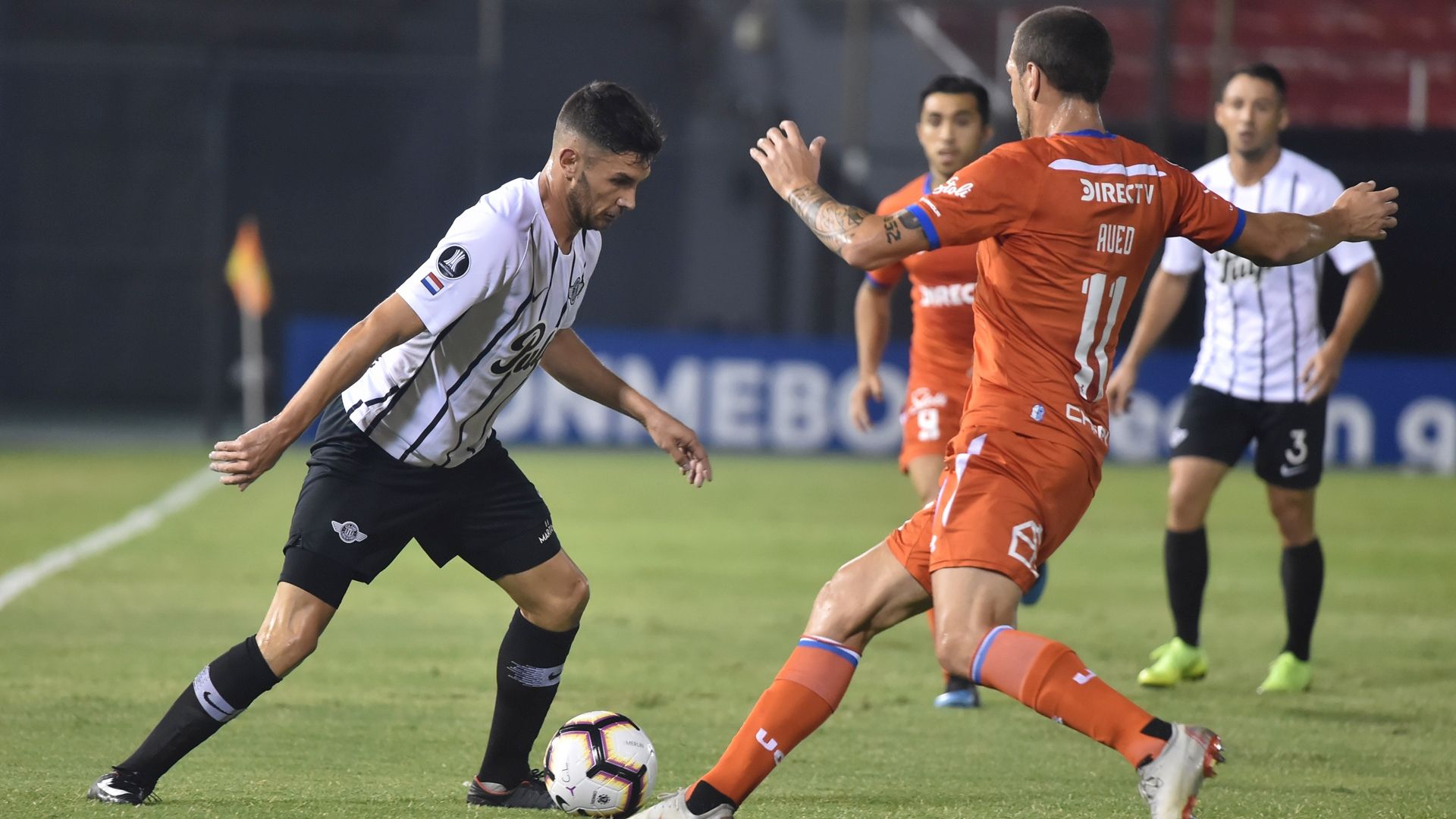 Libertad vs. Universidad Católica
