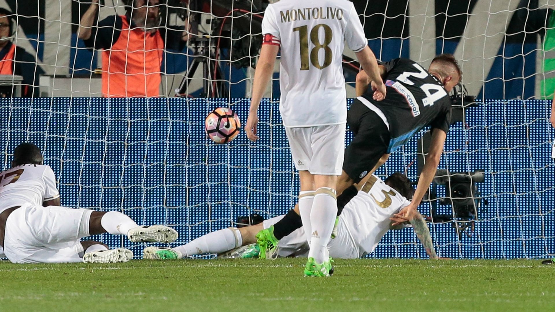 Conti Atalanta Milan Serie A