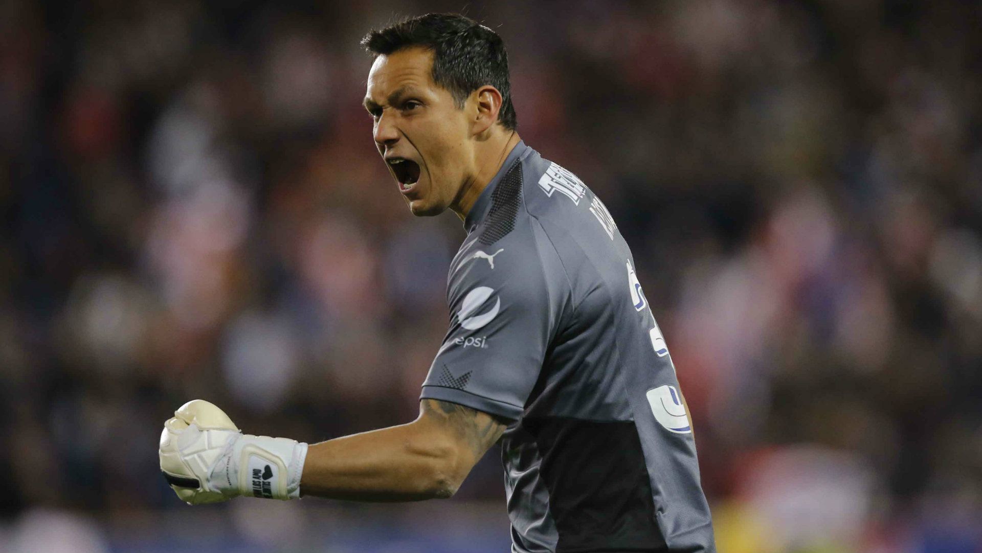 Rodolfo Cota Liga MX Chivas 2018
