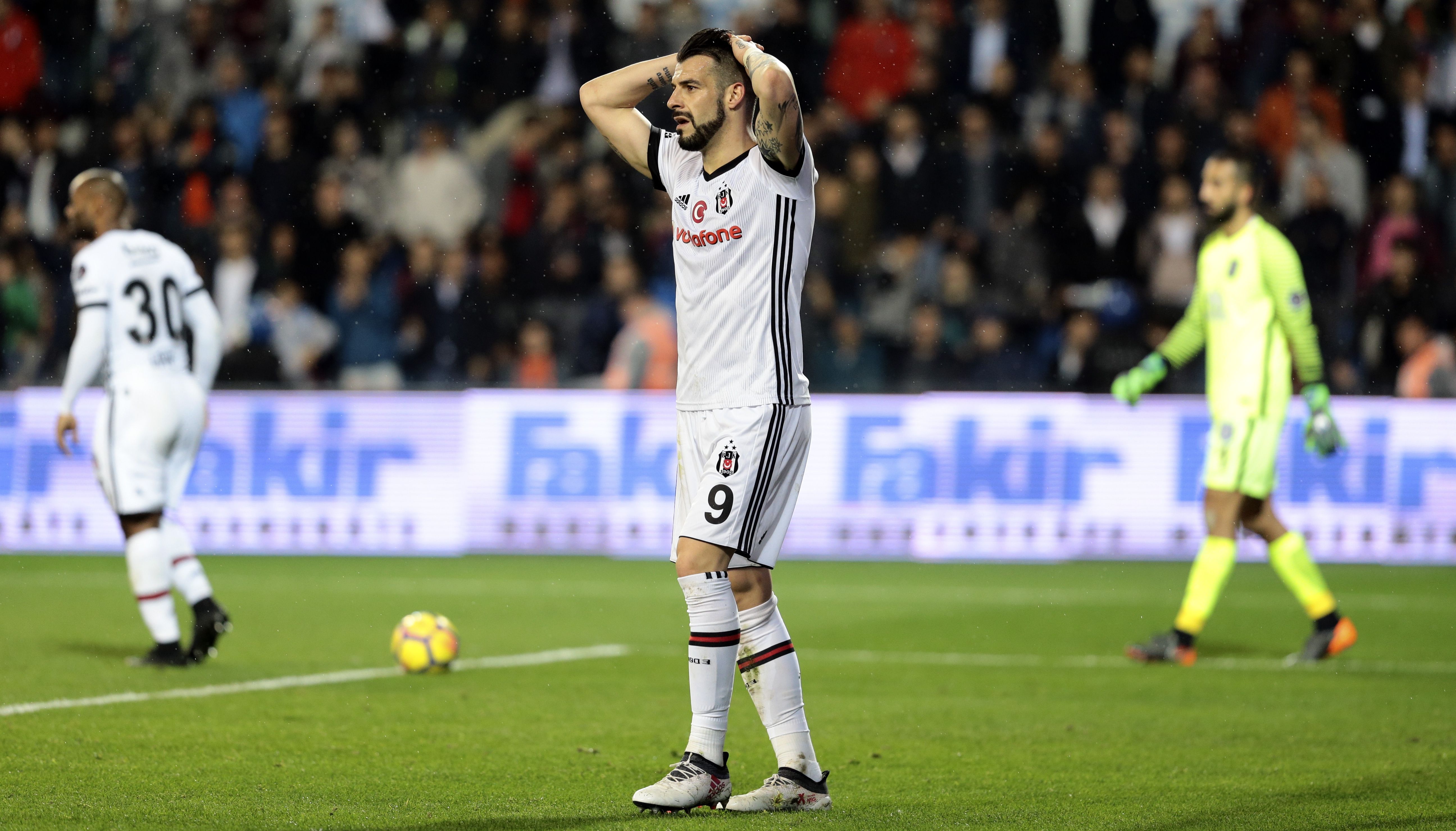Alvaro Negredo Vagner Love Volkan Babacan Basaksehir Besiktas 03/18/18