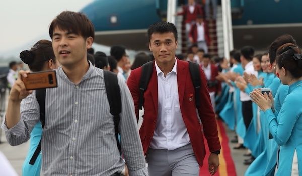 Olympic Việt Nam về nước