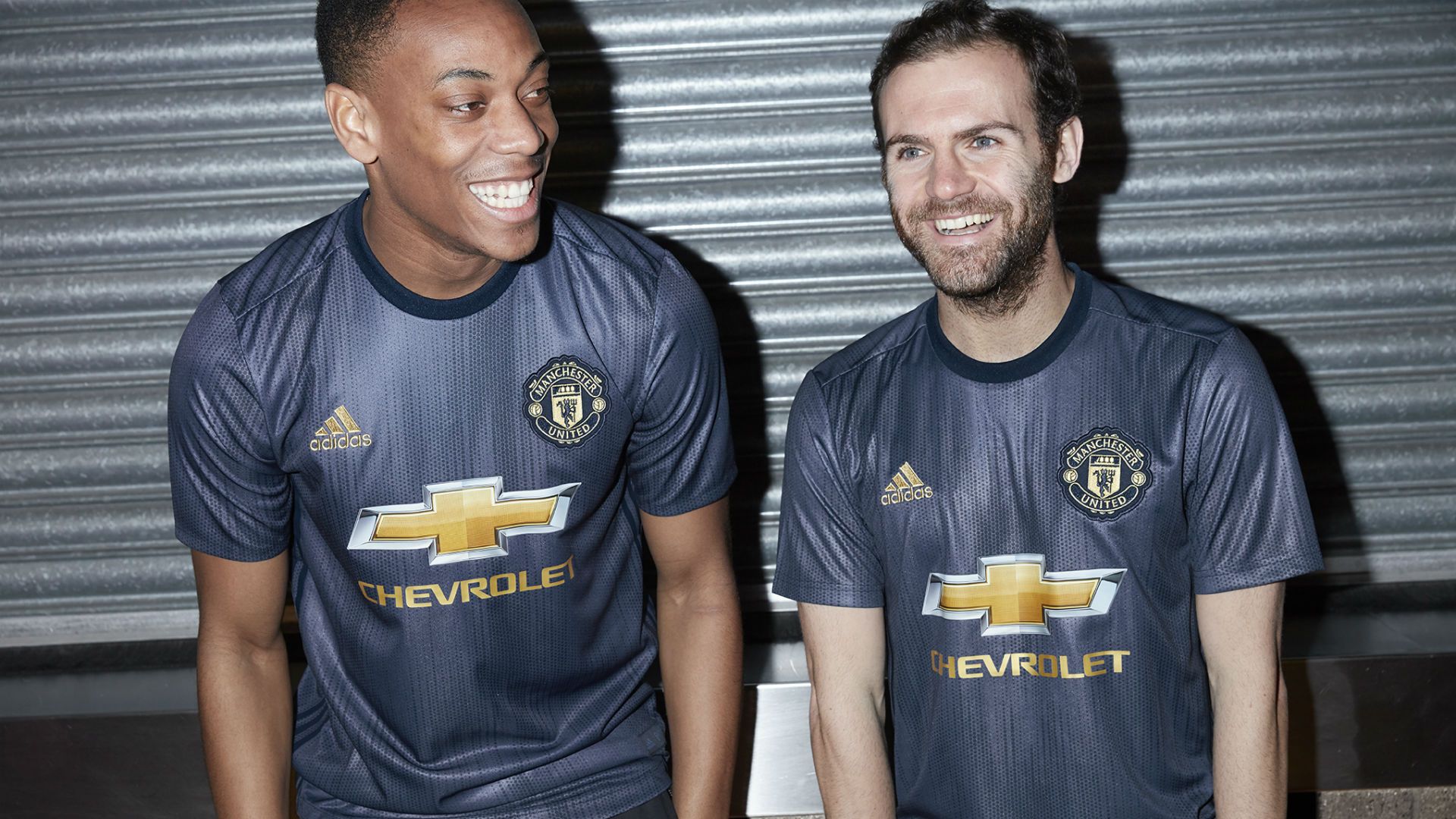 Man Utd unveil retro 2018 19 third kit Goal