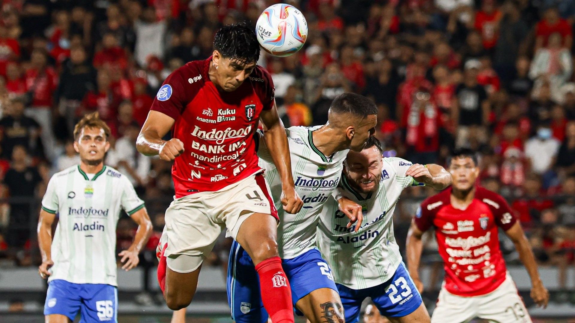 Linimasa Persija Jakarta vs Arema FC Rivalitas Abadi di Liga Indonesia