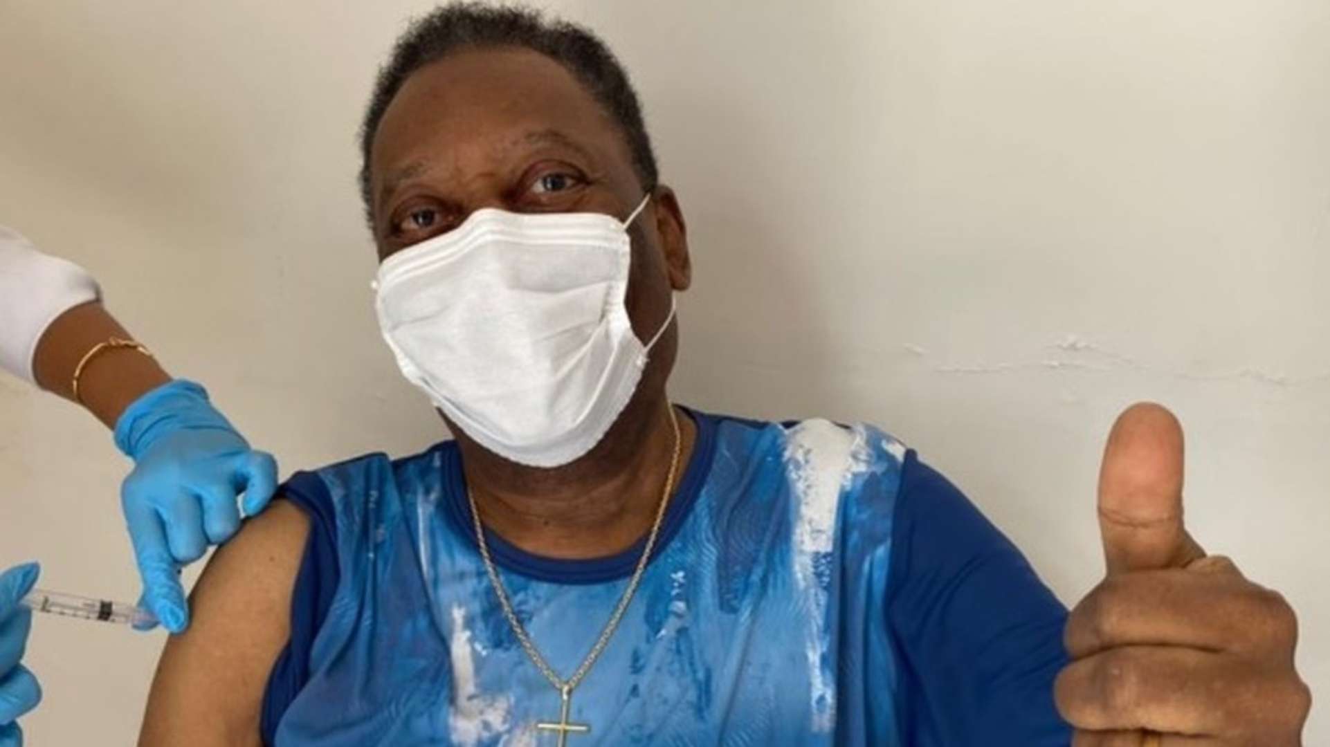 Pelé vacinado contra Covid-19