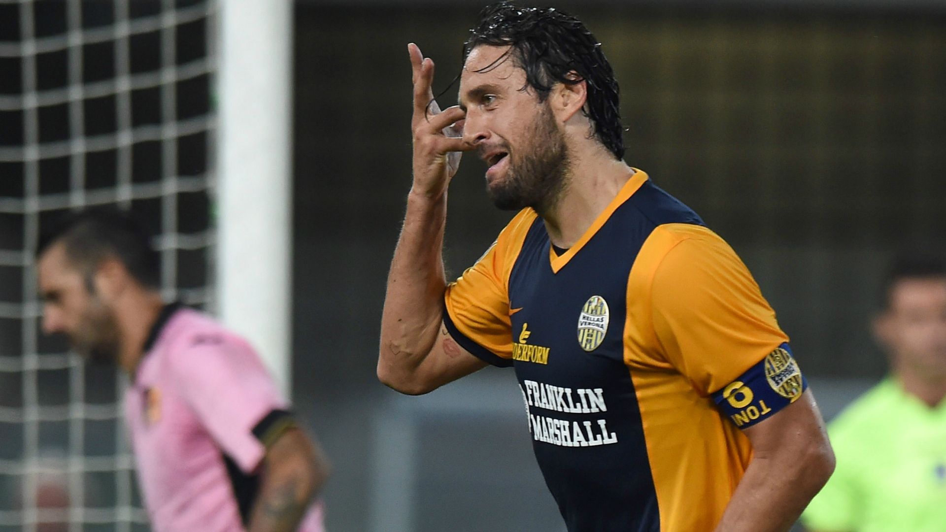 Verona Palermo Serie A Luca Toni