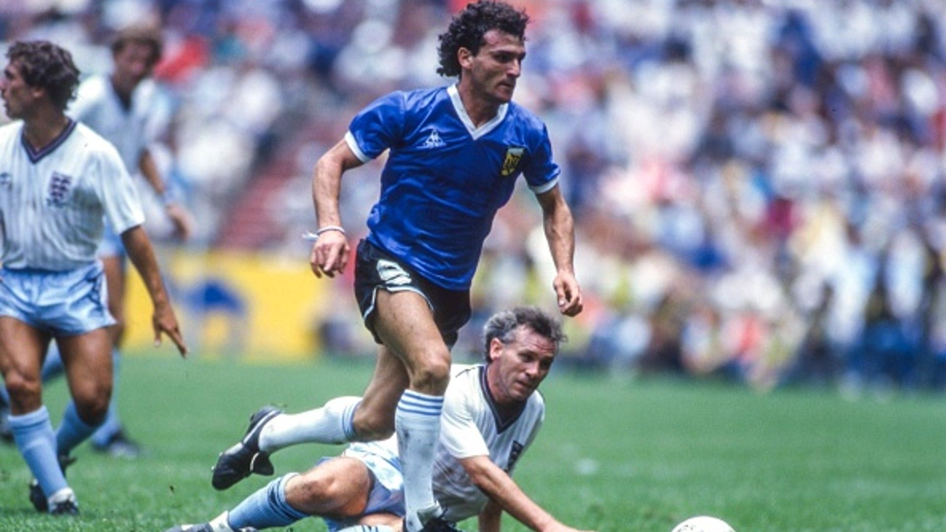 Jose Cuciuffo in action for Argentina