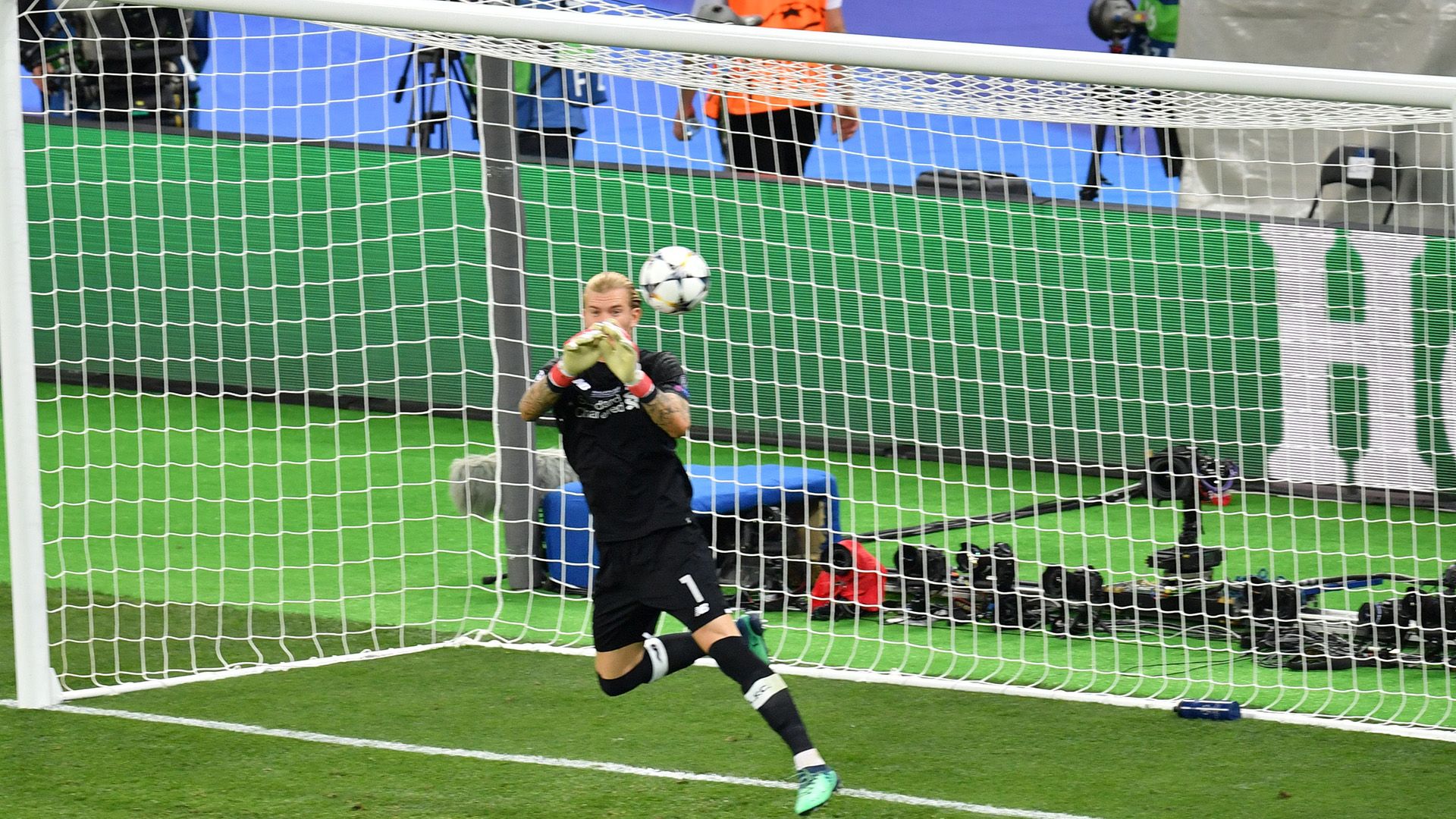 Bale Karius third goal Real Madrid Liverpool Champions League final 26052018