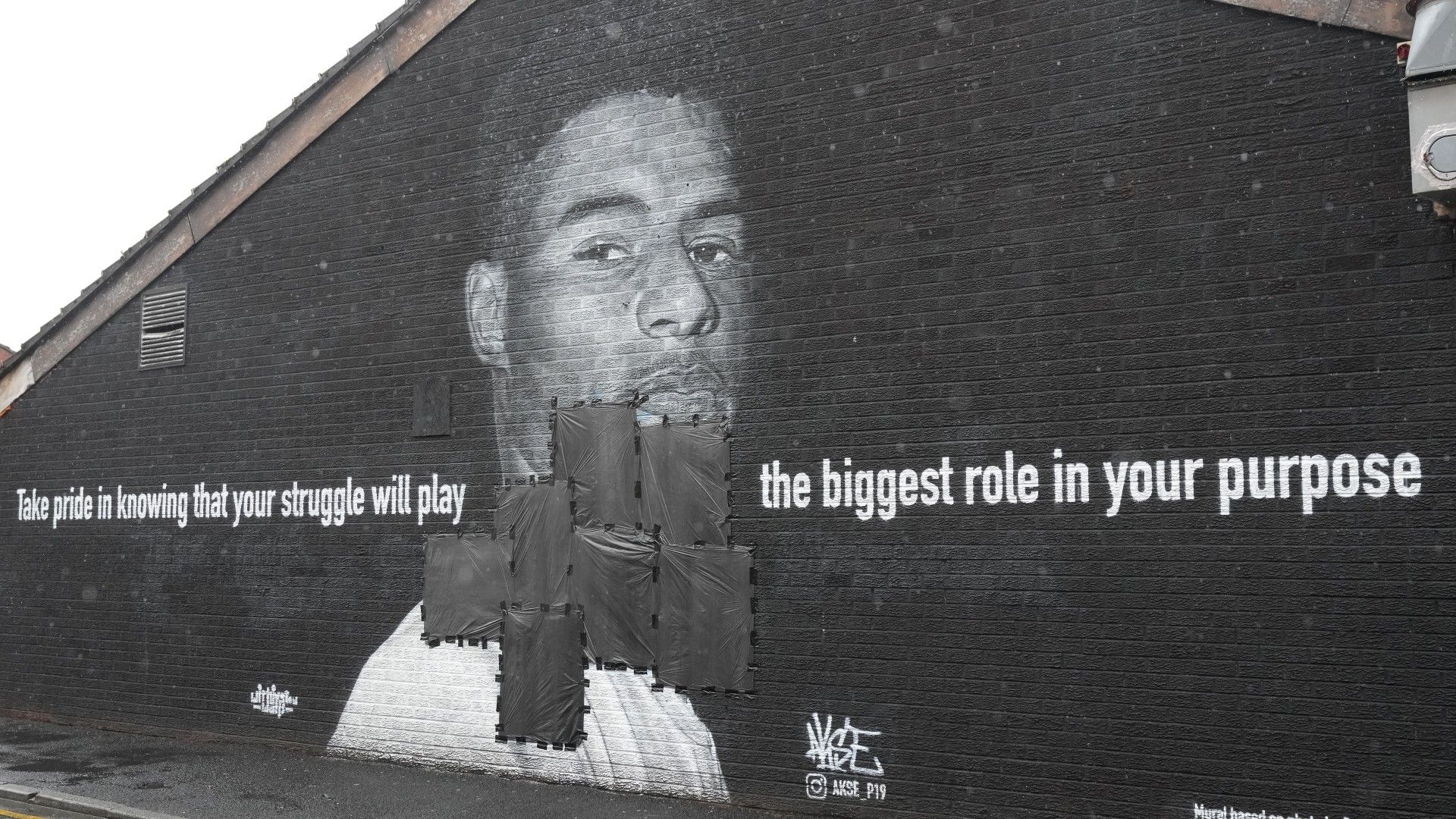 Marcus Rashford mural vandalised 2021