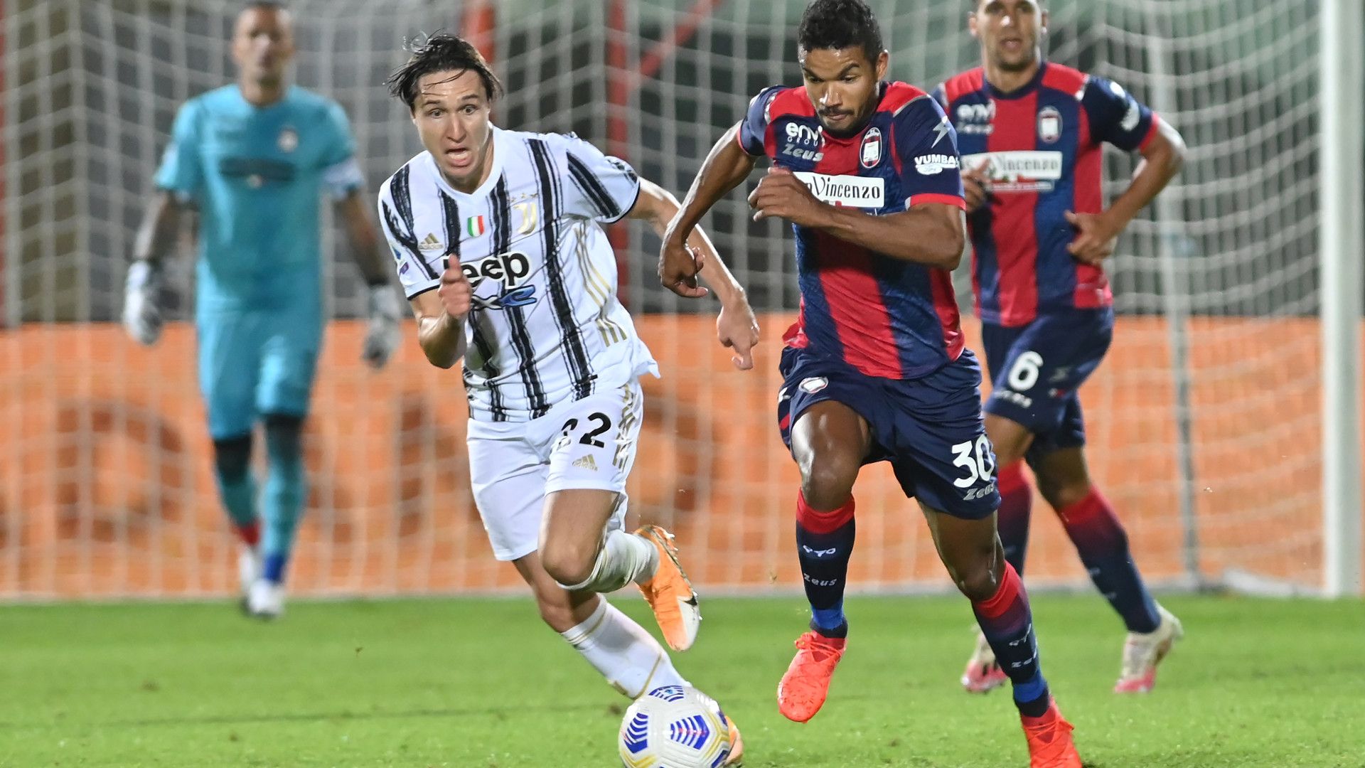 Federico Chiesa Junior Messias Crotone Juventus Serie A