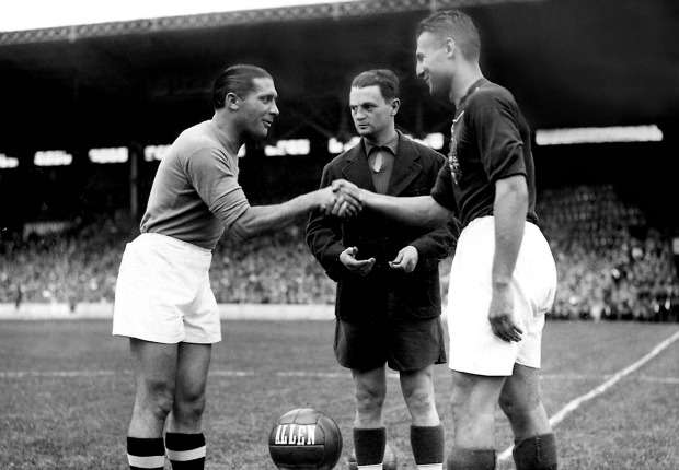 Meazza and Sarosi - Italy-Hungary, French 1938