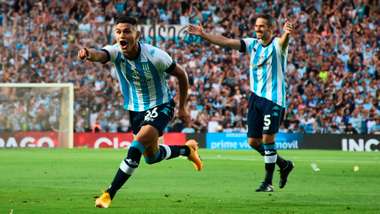 Carlos Alcaraz Racing Club Colon Torneo Liga Profesional 211121