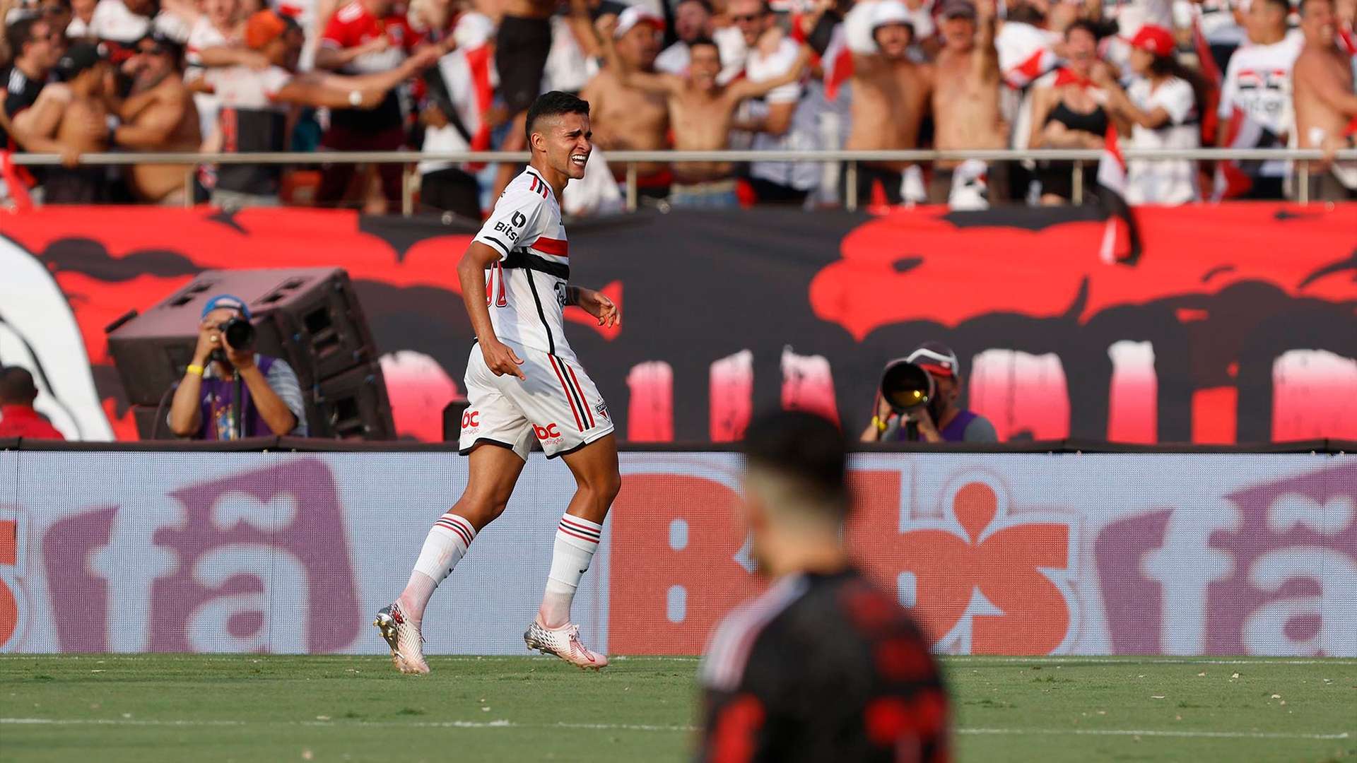 rodrigo nestor gol final copa do brasil 2023 flamengo