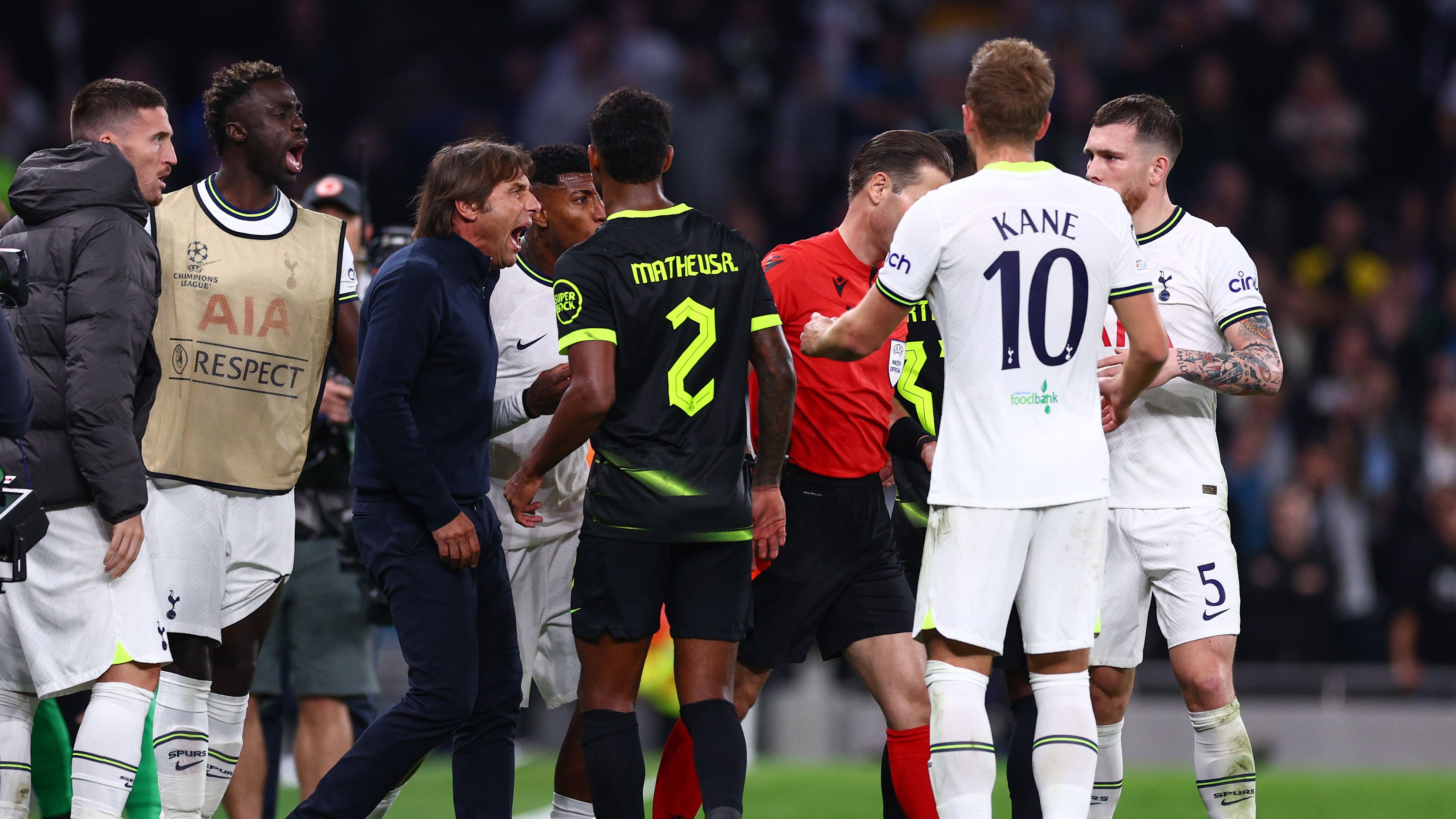 Antonio Conte red card Tottenham Sporting 2022-23