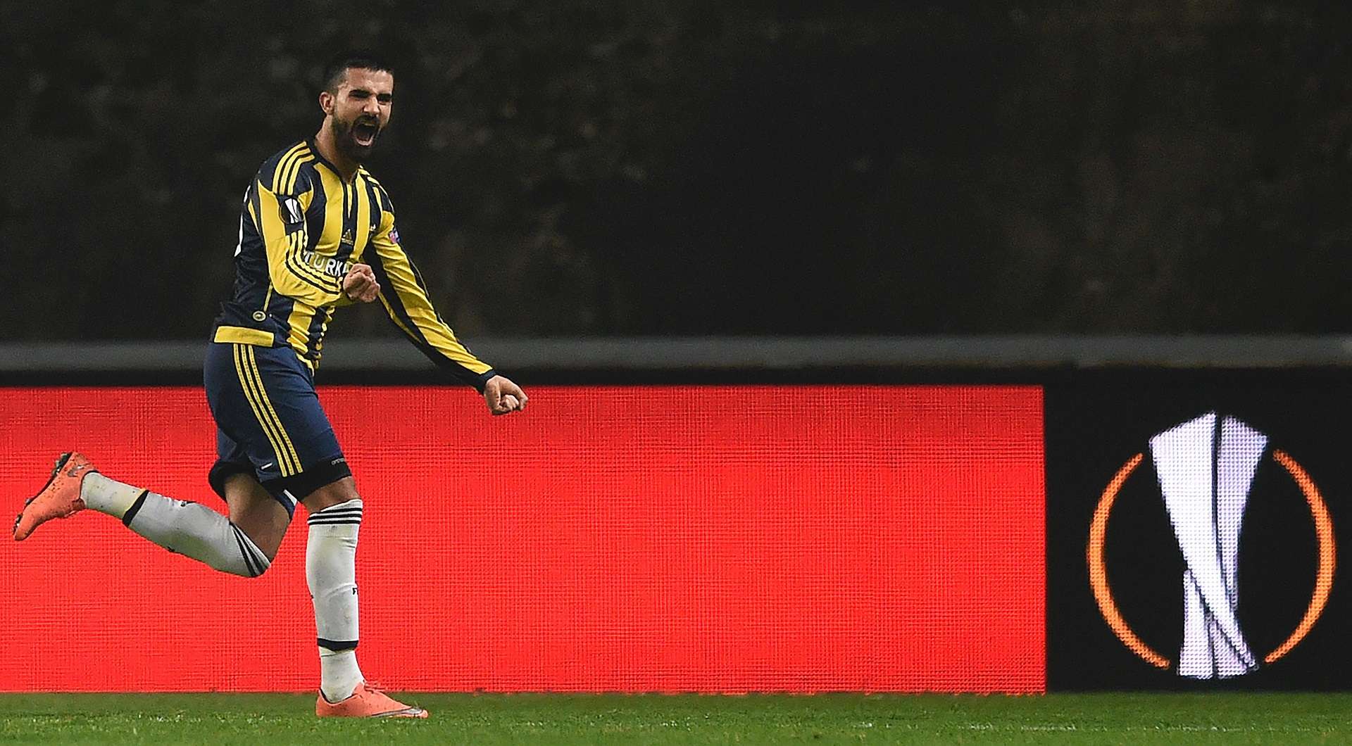 ALPER POTUK BRAGA FENERBAHCE UEL 17032016