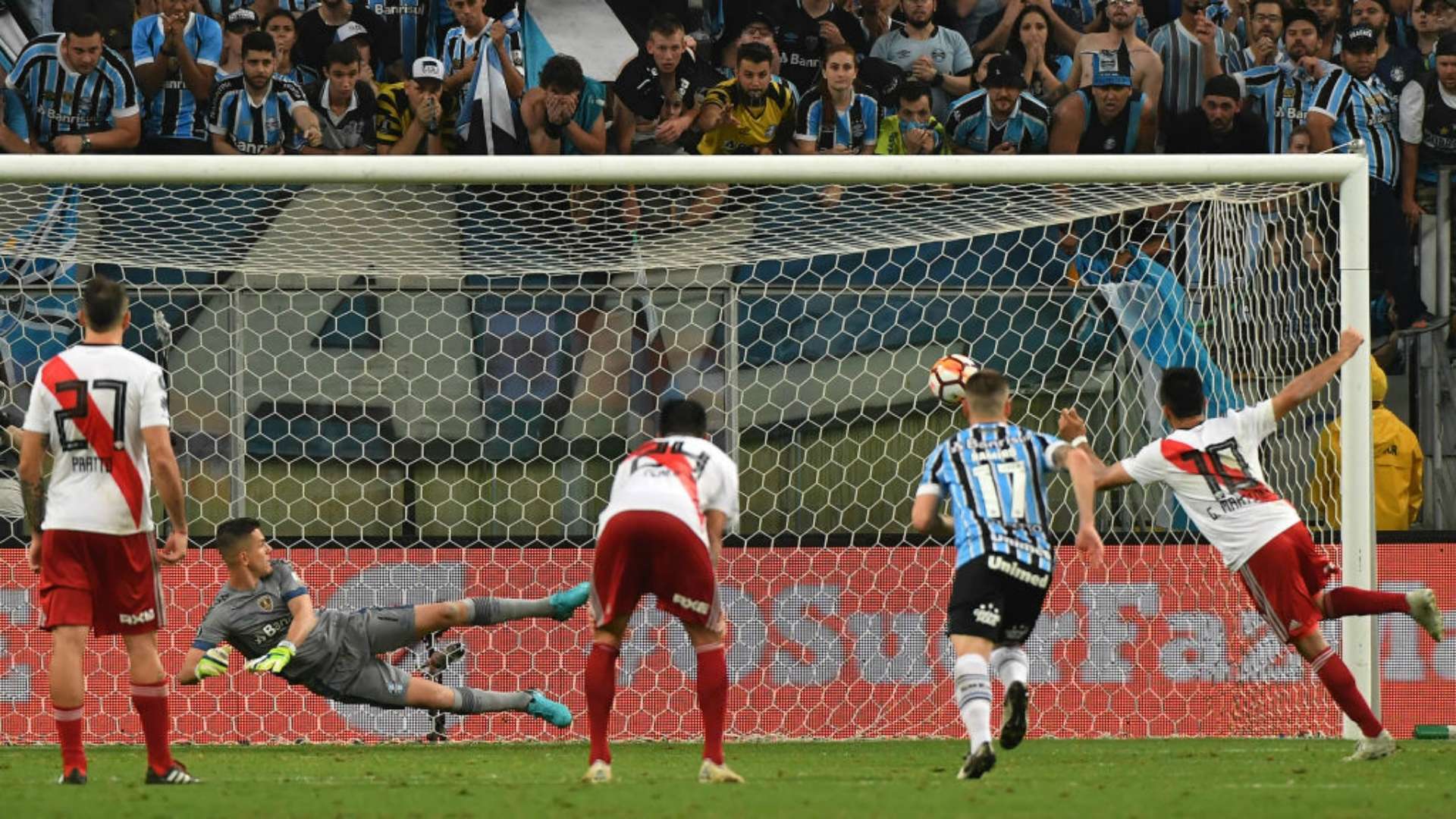 Gol Gonzalo Martínez Grêmio River Plate Copa Libertadores 30102018