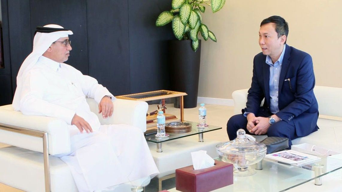 VFF Vice President Tran Quoc Tuan & FIFA Council Member Saoud Al-Mohannadi (Qatar)