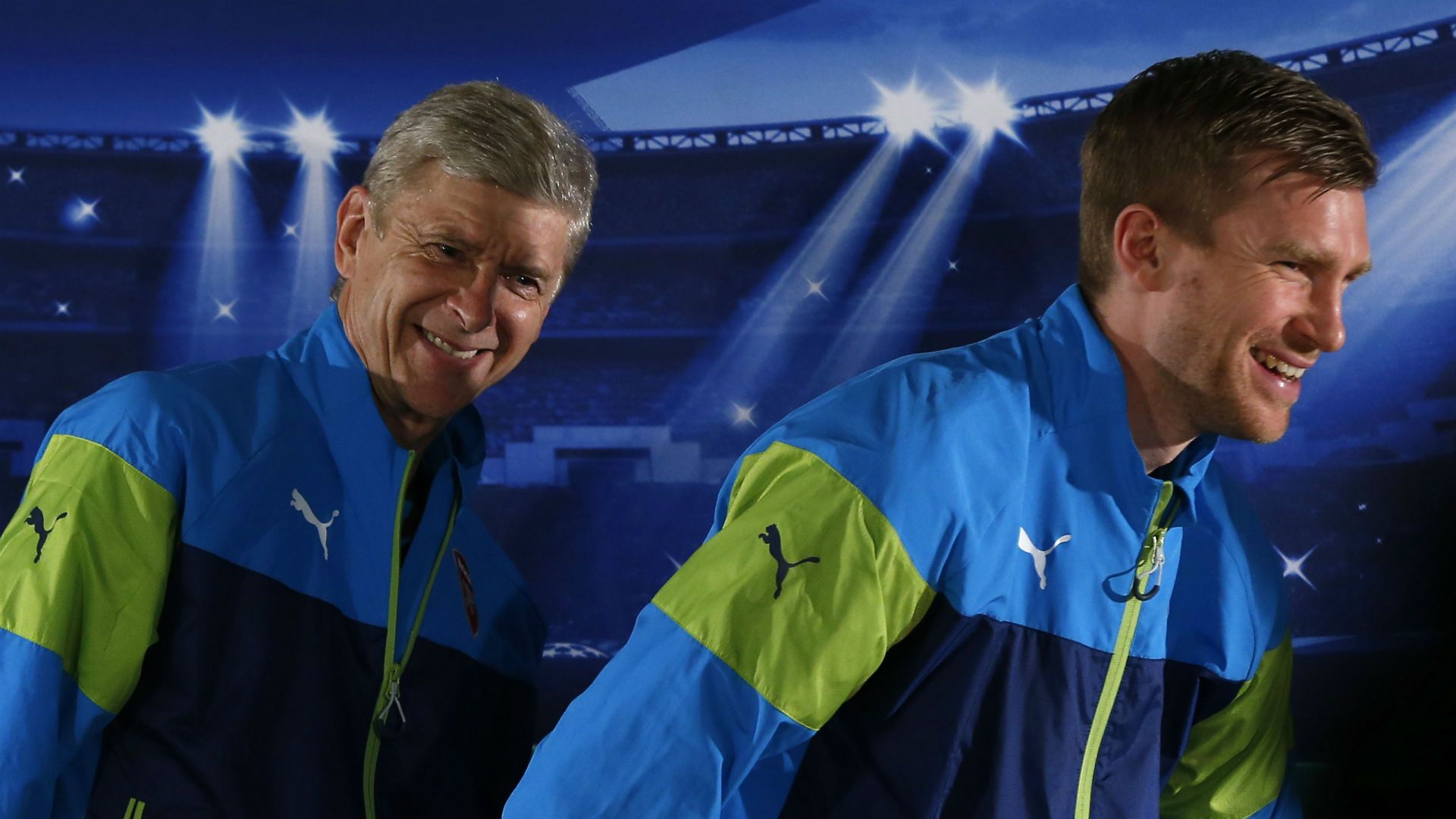 Arsene Wenger Per Mertesacker Arsenal