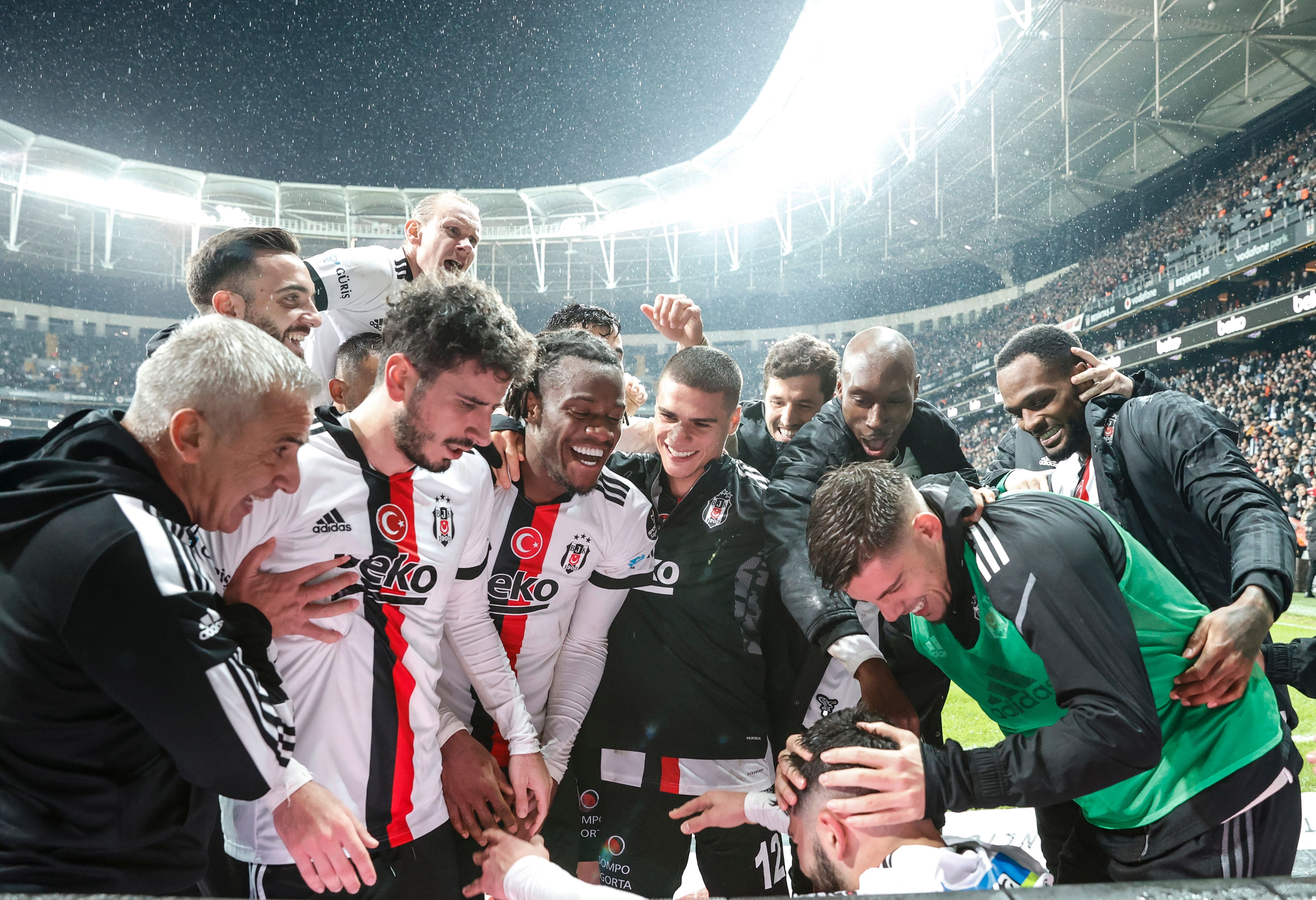 Besiktas Goal Celebration vs. Kayserispor 12/12/21