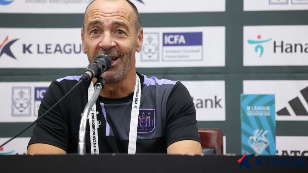 안더레흐트 감독