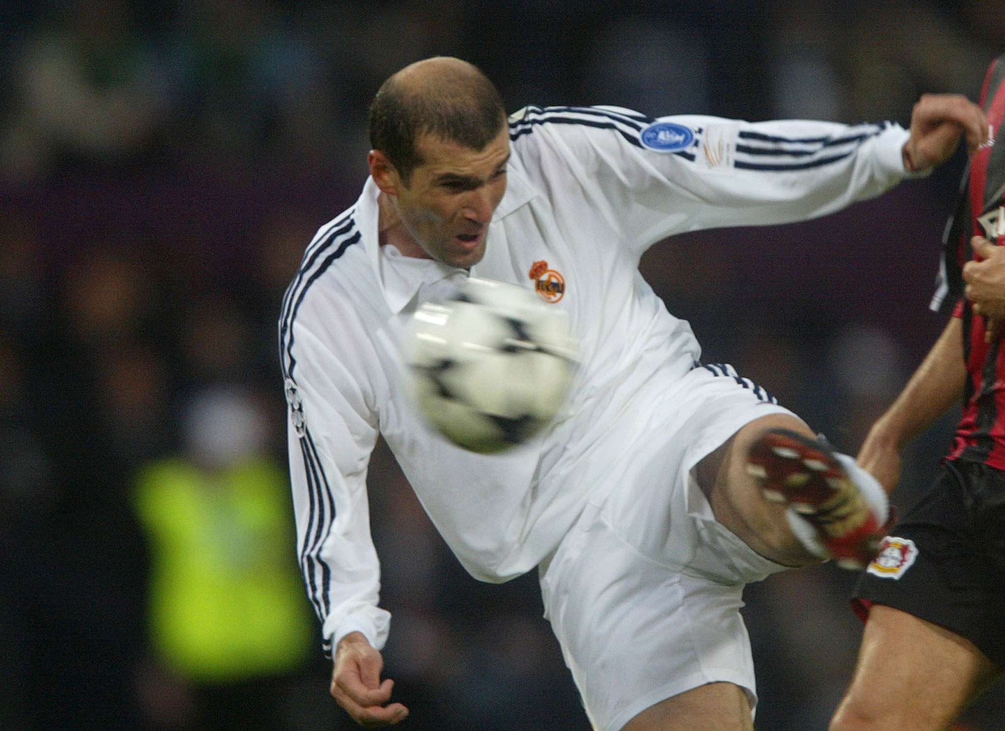 Zinedine Zidane Real Madrid Champions League 2001-2002