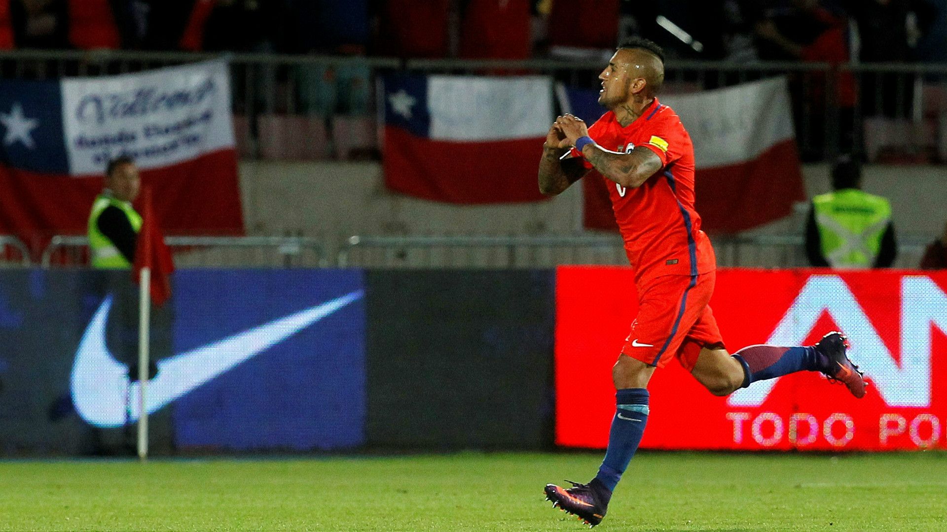 Arturo Vidal Chile