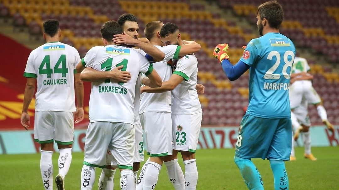 Alanyaspor gol sevinci