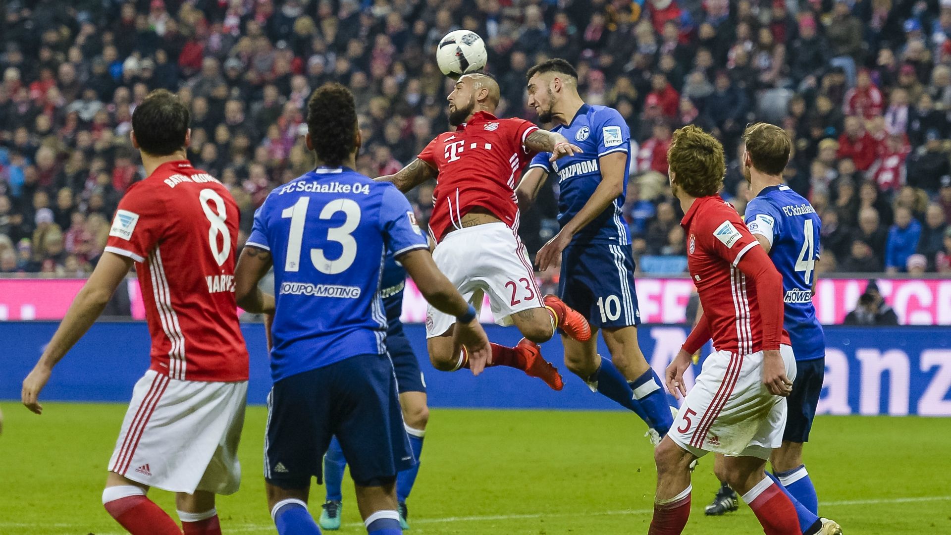 Arturo Vidal Nabil Bentaleb Bayern Munich Schalke 04022017