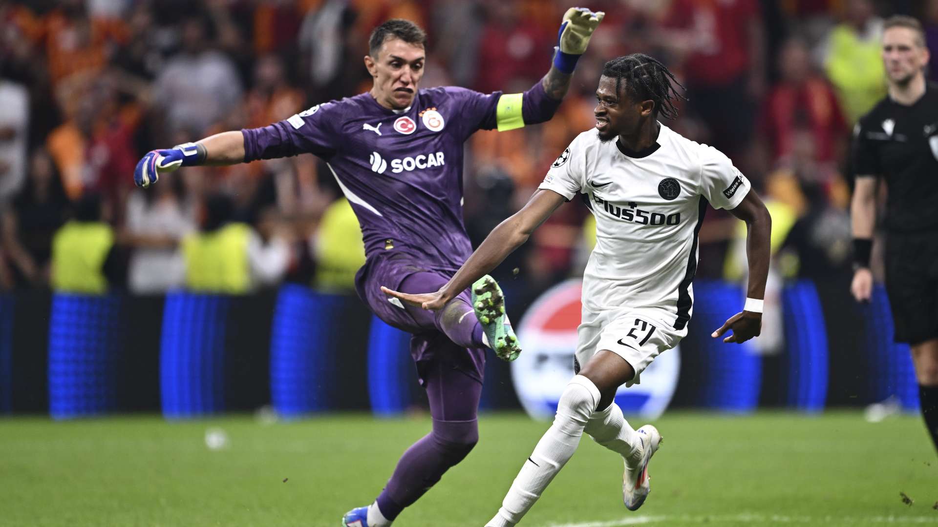 VIDEO: Galatasaray goalkeeper earns bizarre red card for TRIPPING