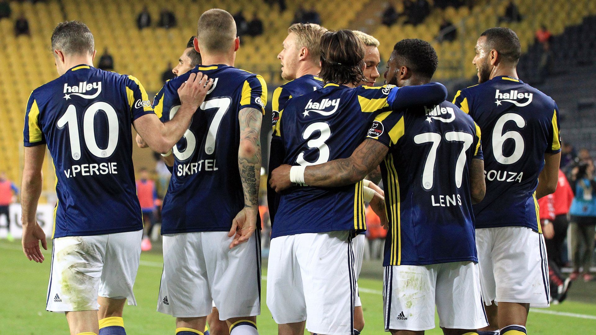 Fenerbahce goal celebration 942017