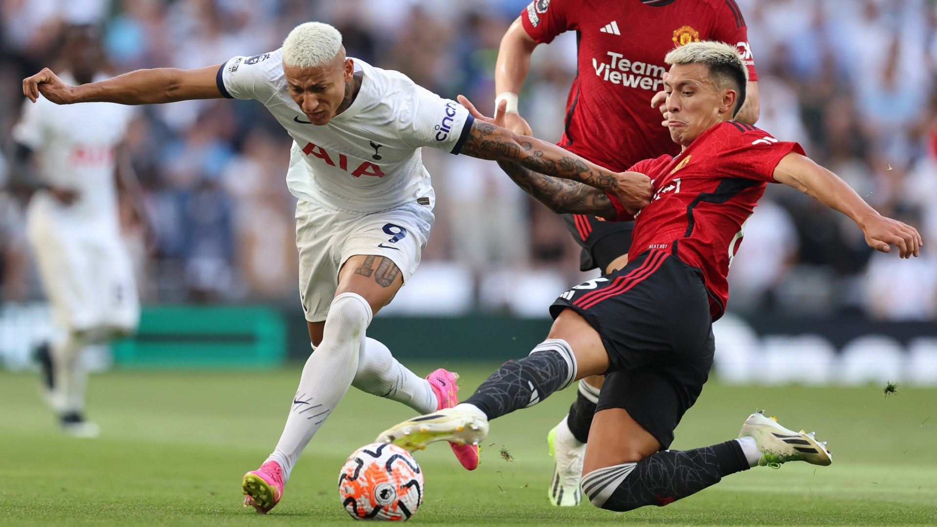 Lisandro Martinez Man Utd 2023-24