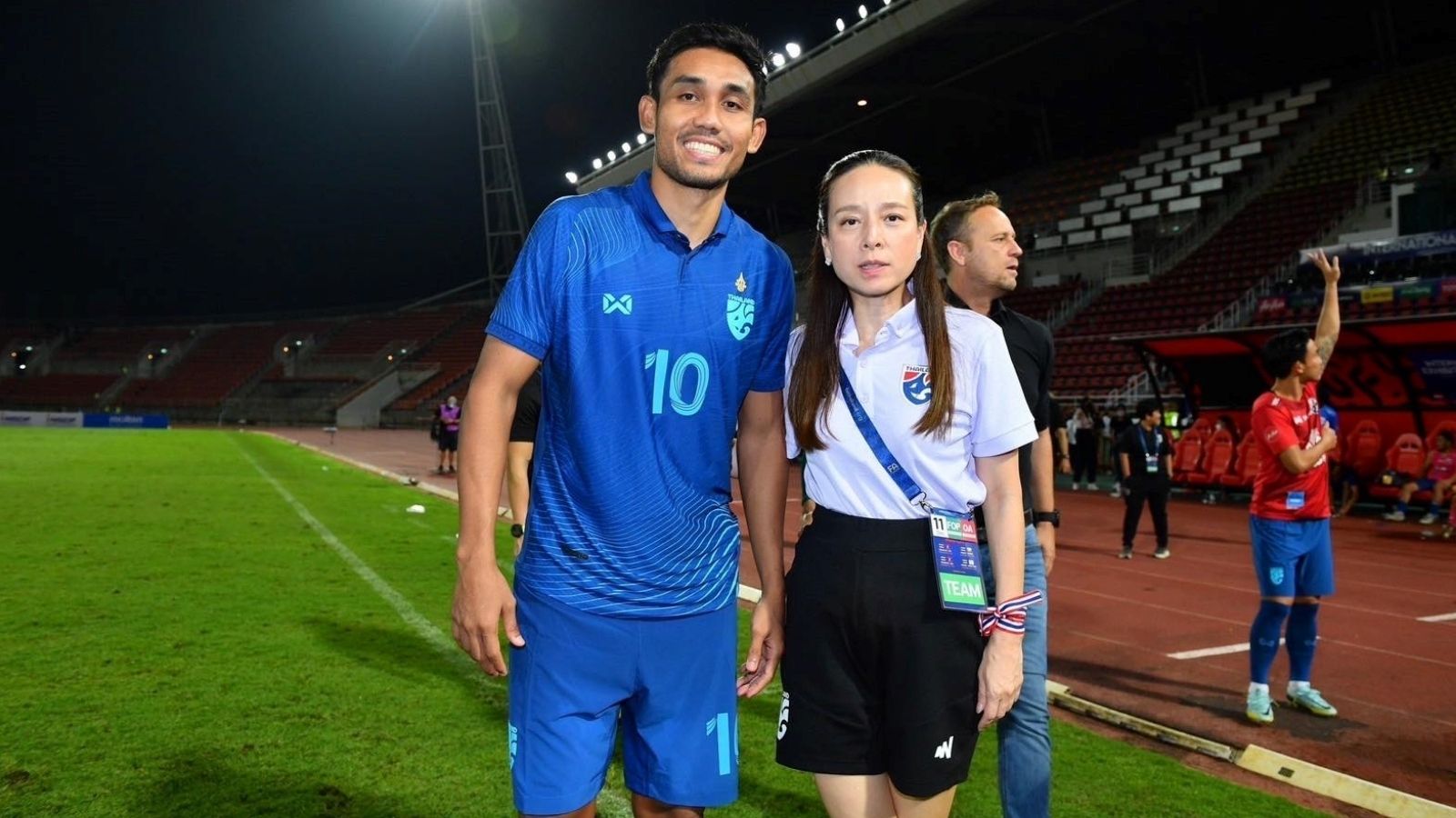 นวลพรรณ ล่ำซำ