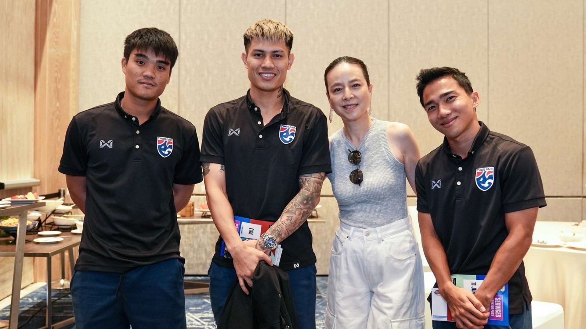 นวลพรรณ ล่ำซำ