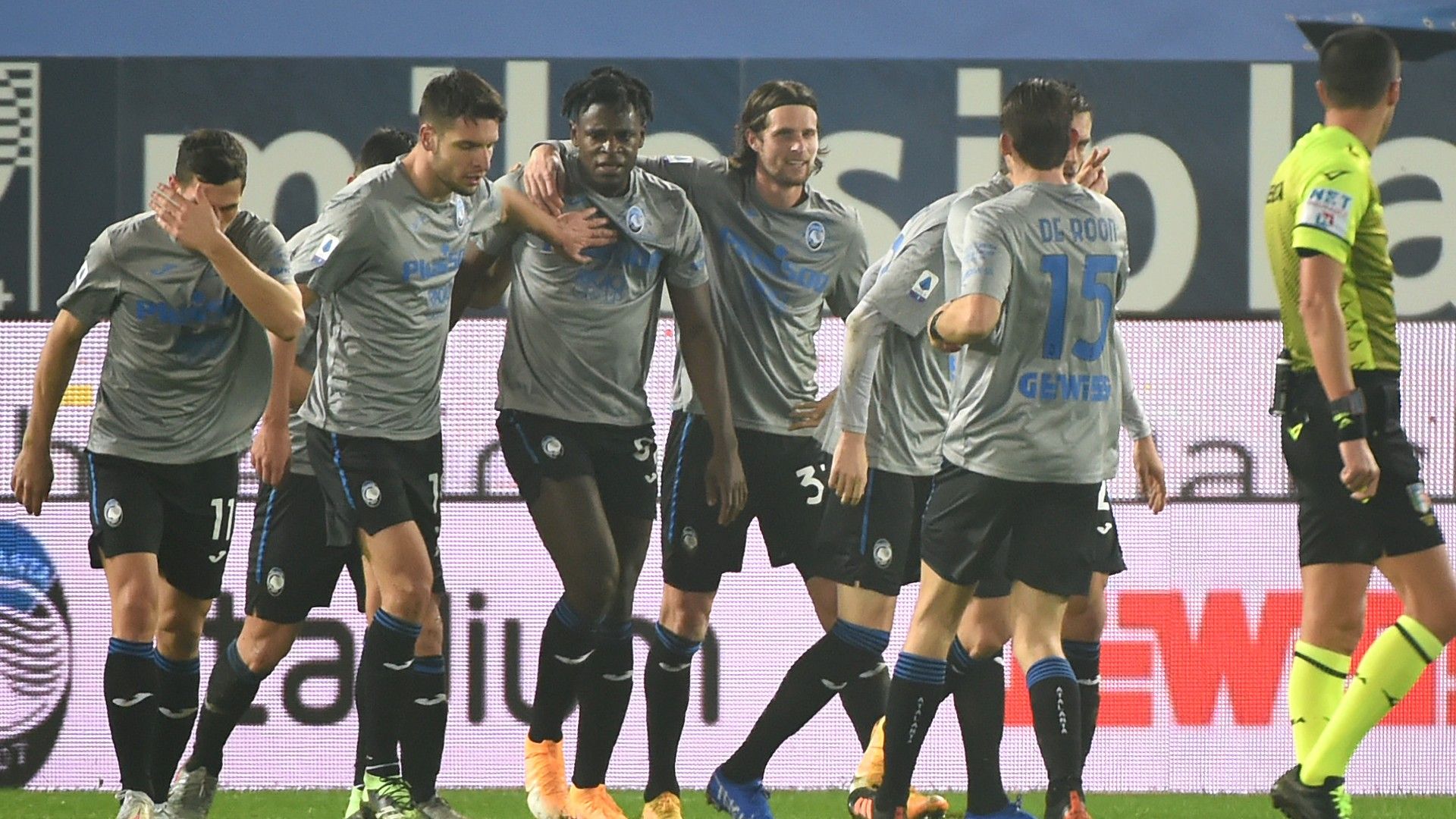 Zapata celebration - Atalanta Roma - Serie A 2020/21