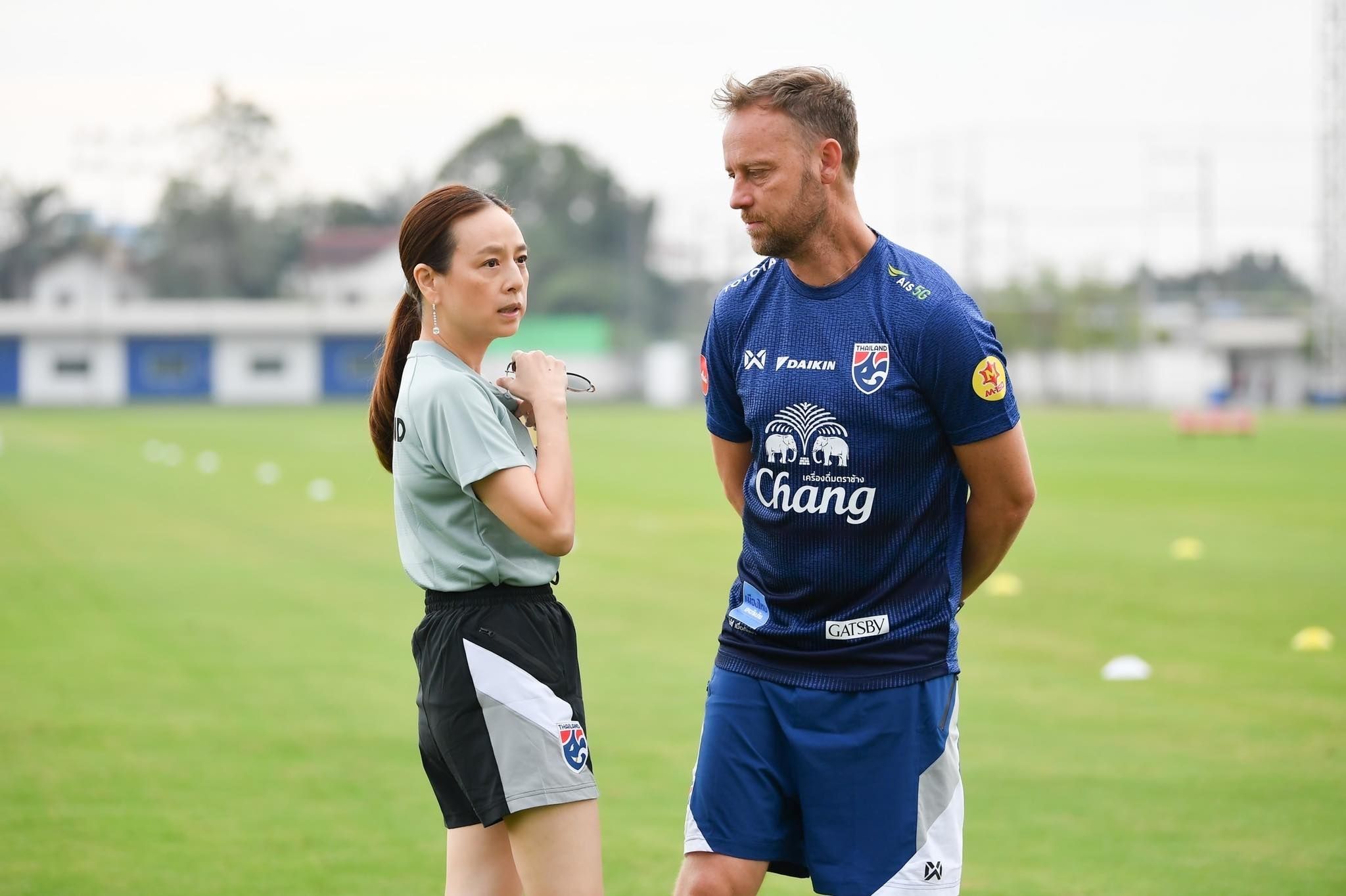 นวลพรรณ ล่ำซำ