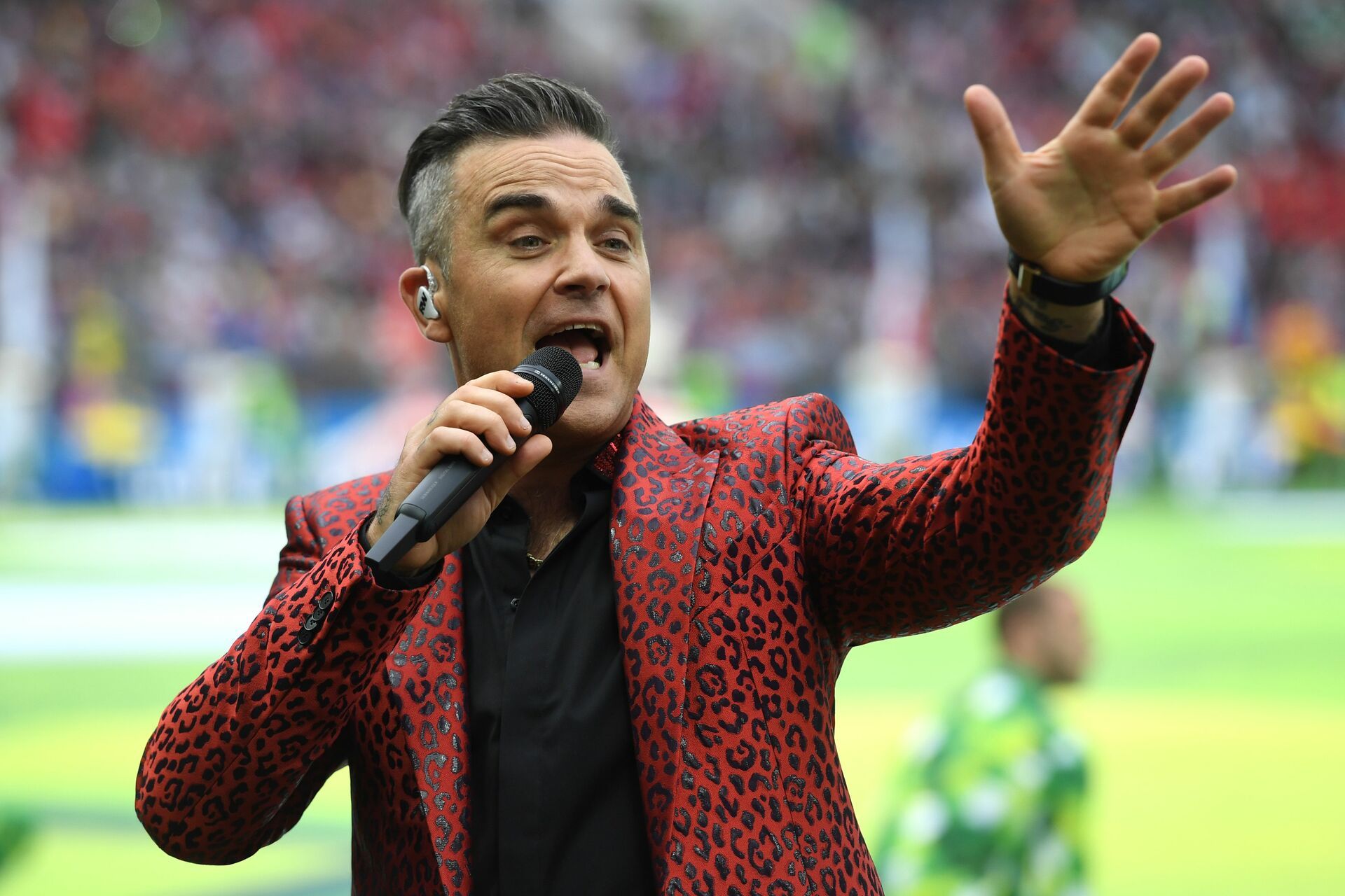 2019-07-29-Robbie-Williams