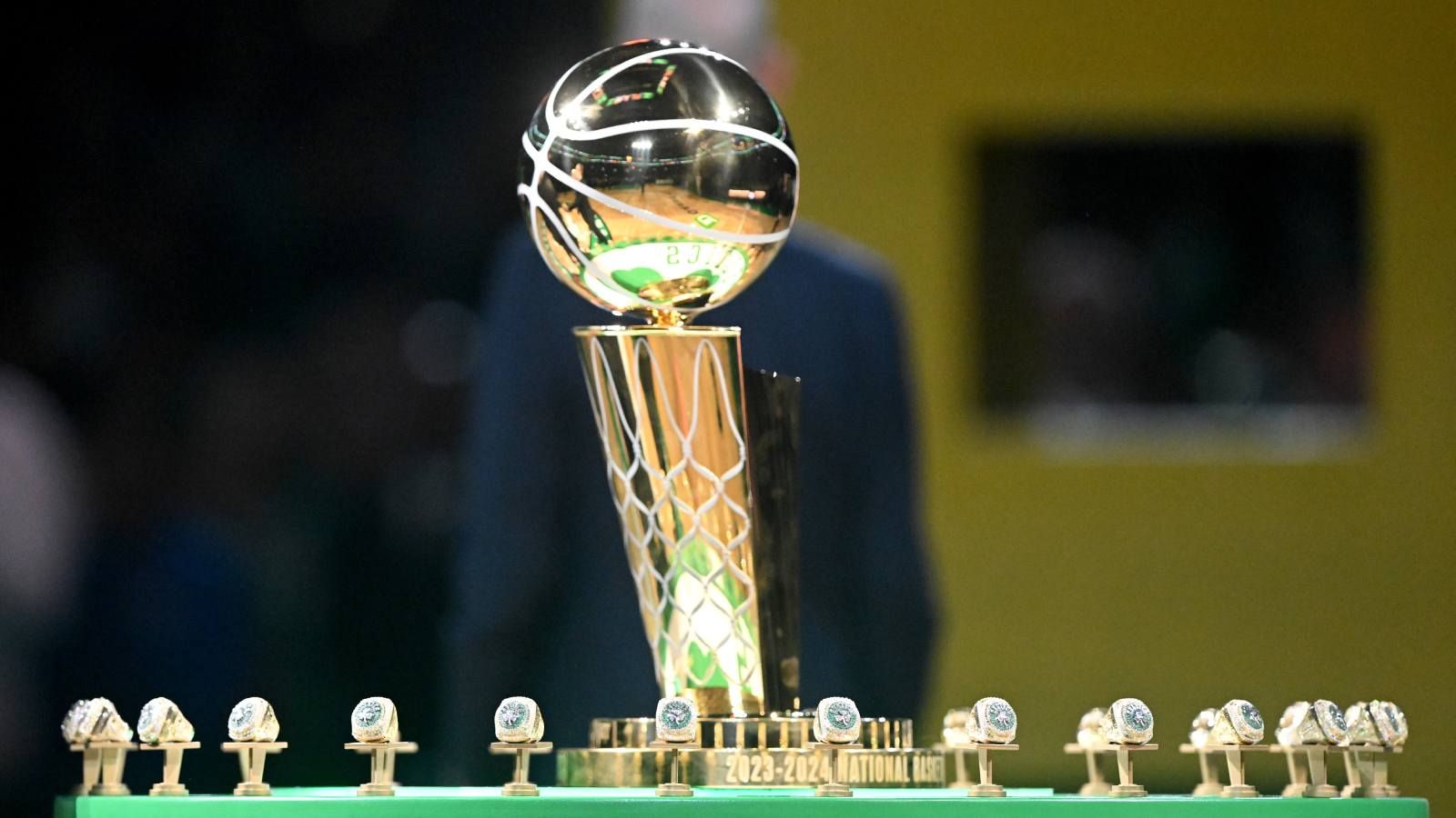 Larry O'Brien trophy