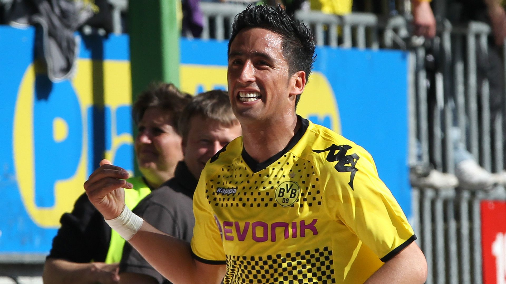 LUCAS BARRIOS BORUSSIA DORTMUND