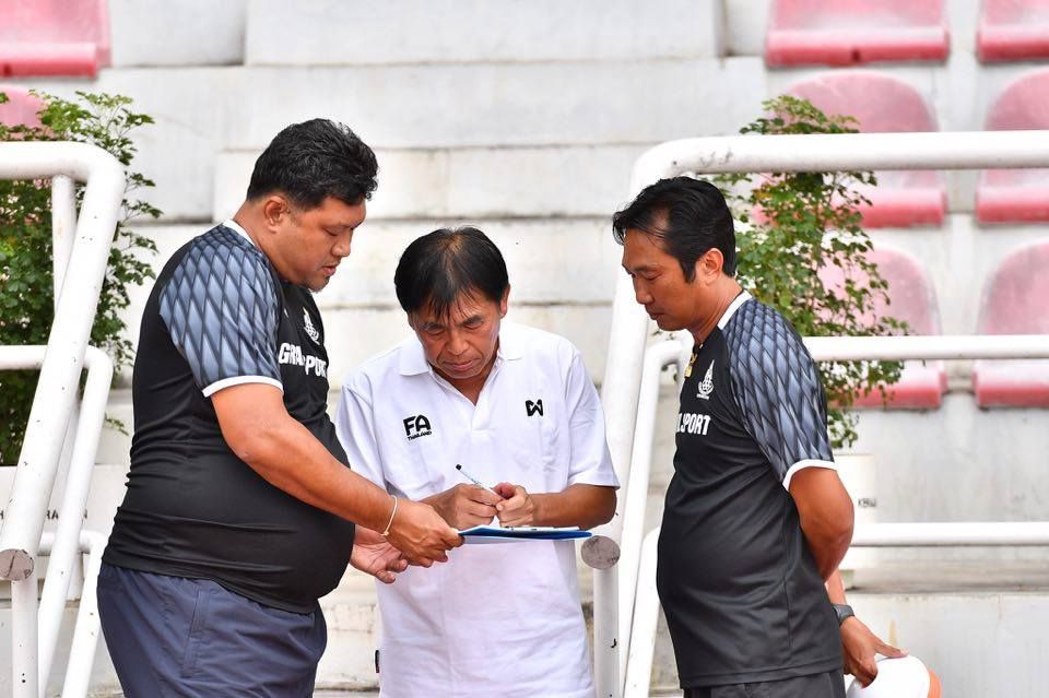 วรวุฒิ ศรีมะฆะ - วิทยา เลาหกุล