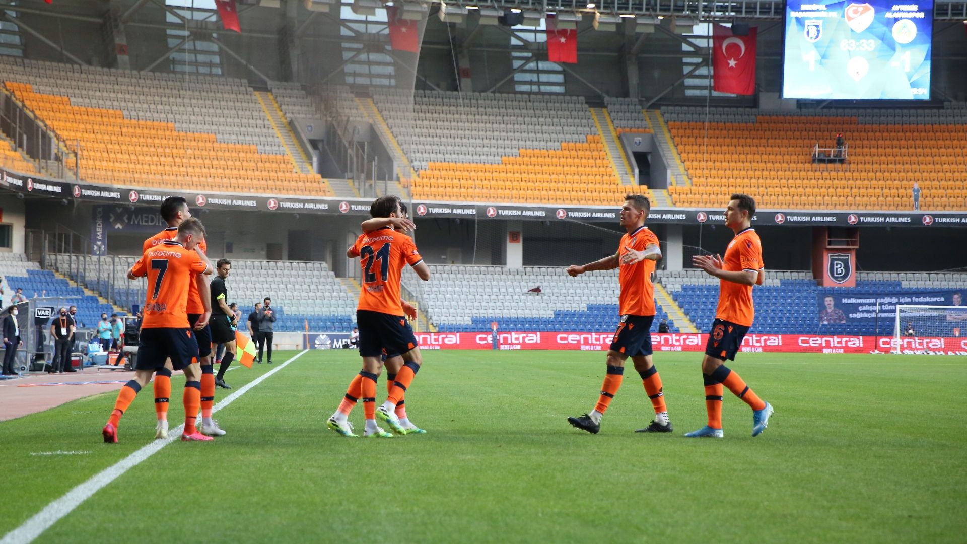 Basaksehir goal celebration 2020