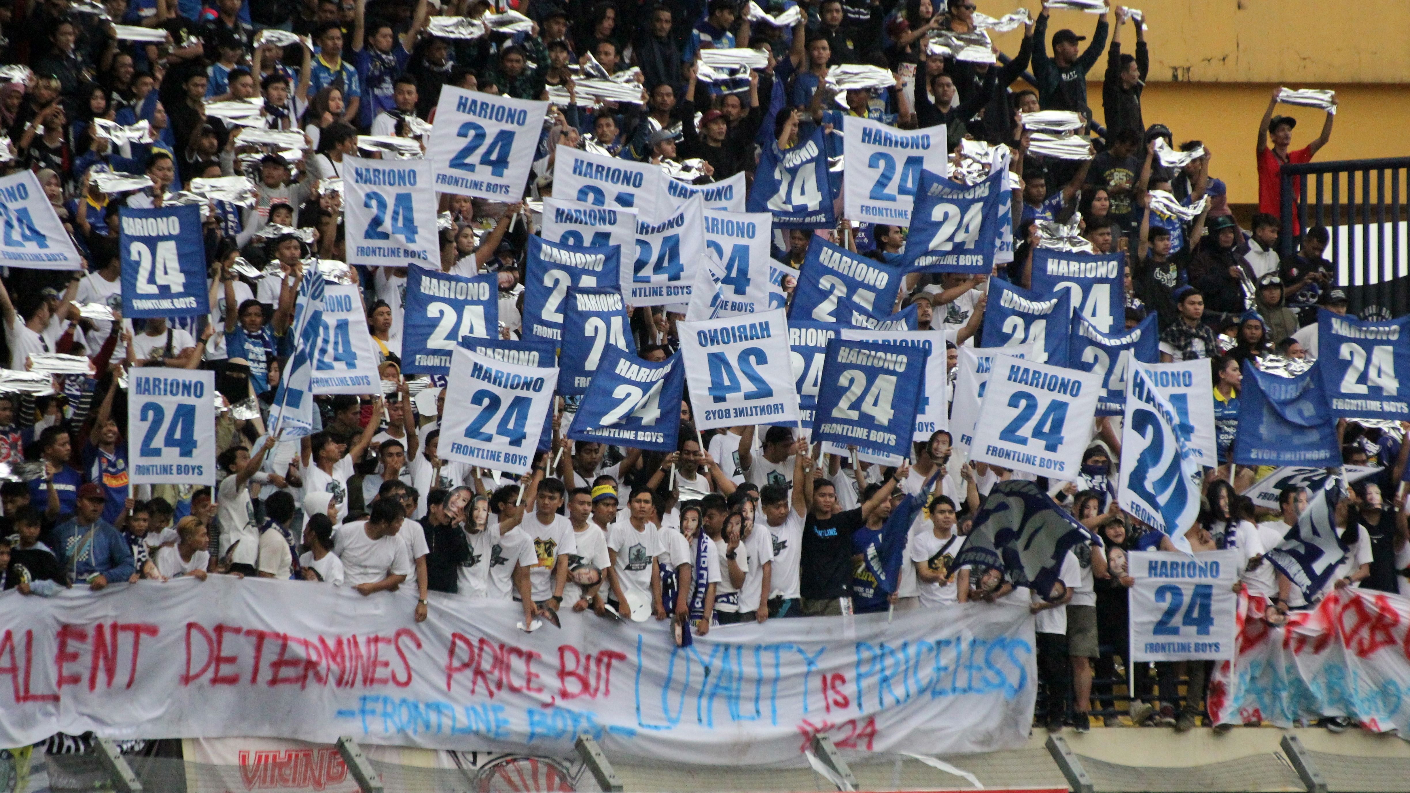 Bobotoh Persib Bandung - Hariono