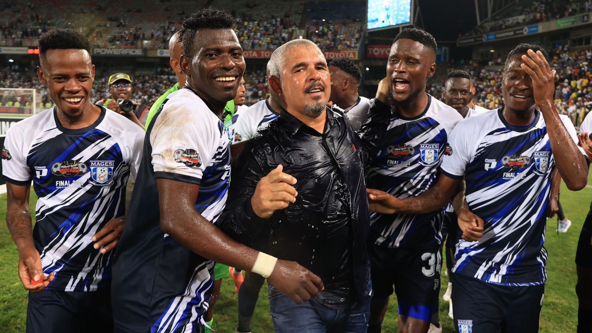 Clinton Larsen, Magesi FC