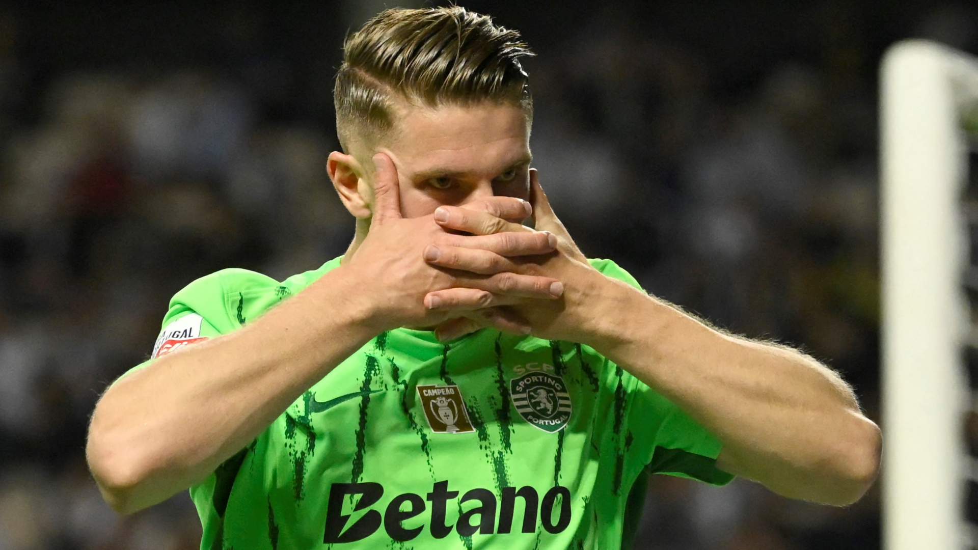 Viktor Gyokeres scores four! Sporting CP striker tops last week's hat-trick with sensational display against Boavista as Arsenal & Man Utd-linked star passes 50 goals for the season | Goal.com UK