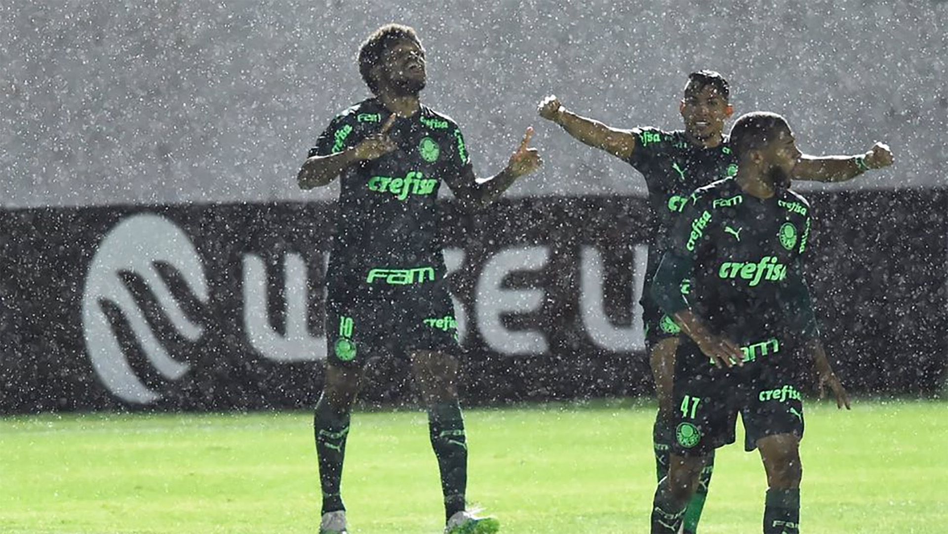 Luiz Adriano RB Bragantino Palmeiras 29102020