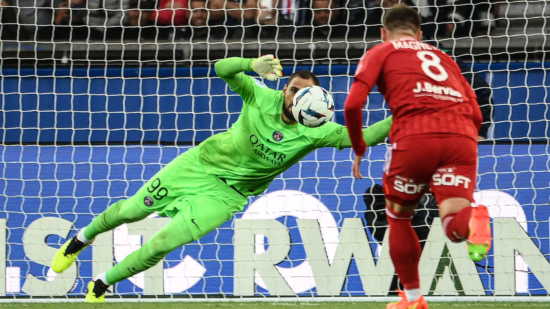 PSG Brest penalty 2022-23