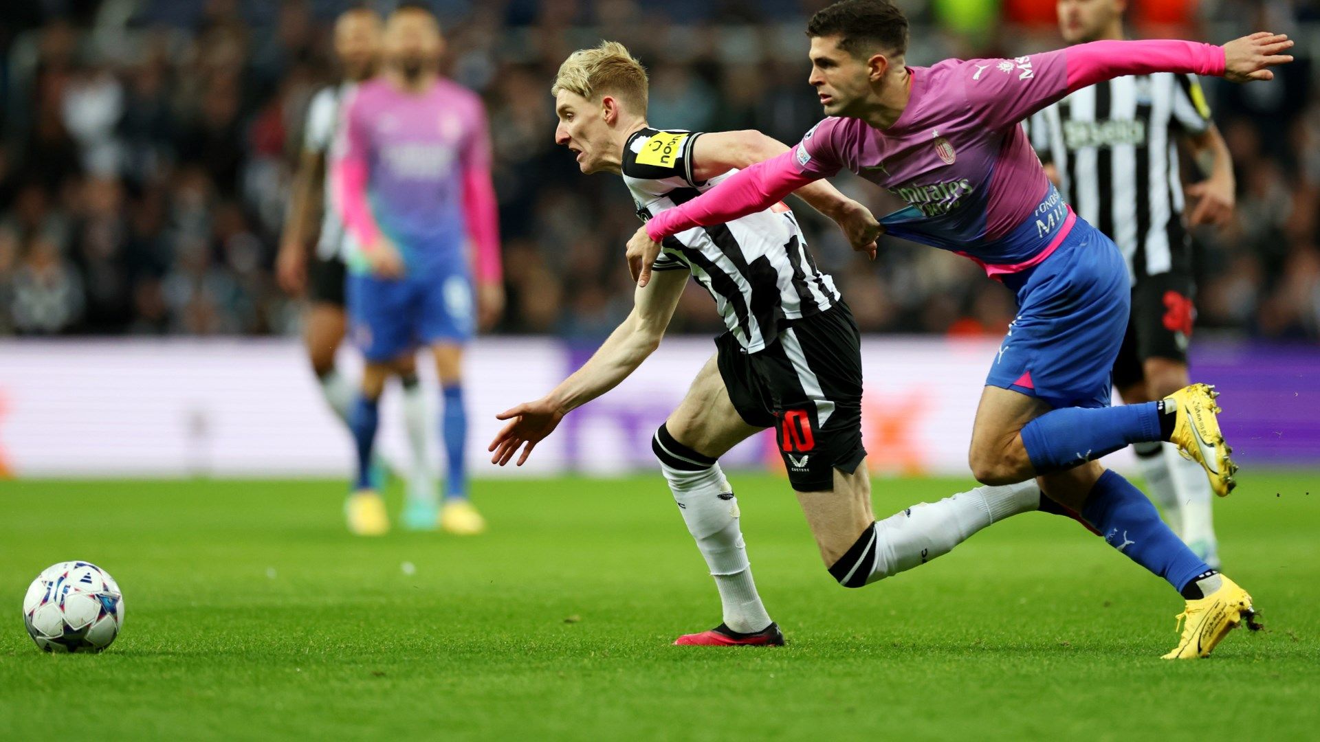 Anthony Gordon Newcastle AC Milan 2023-24 Champions League