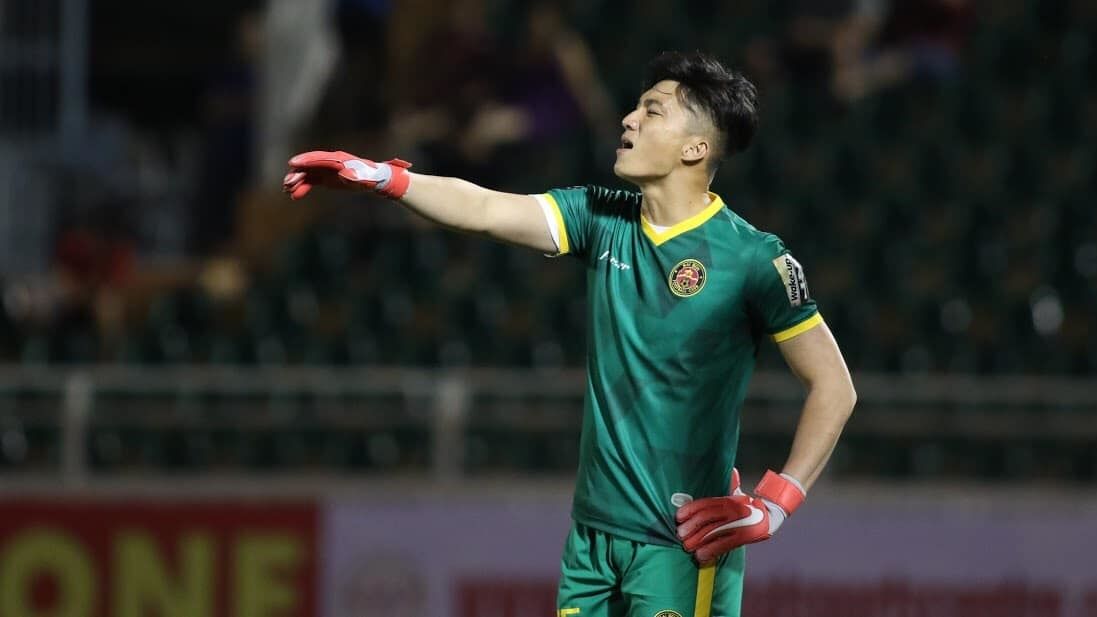 Nguyen Van Hoang Sai Gon FC V.League 2019