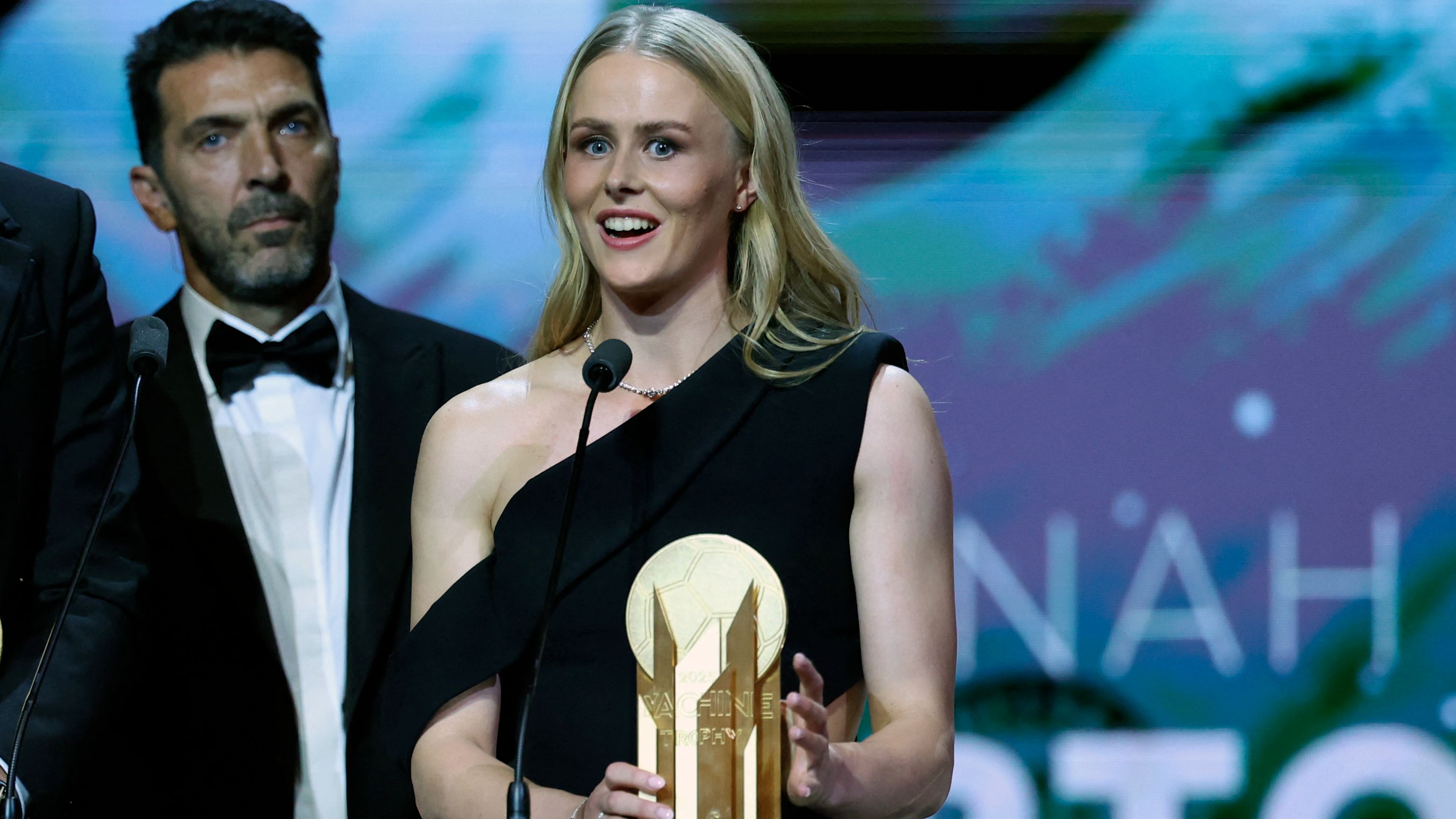 Hannah Hampton Yashin 2025