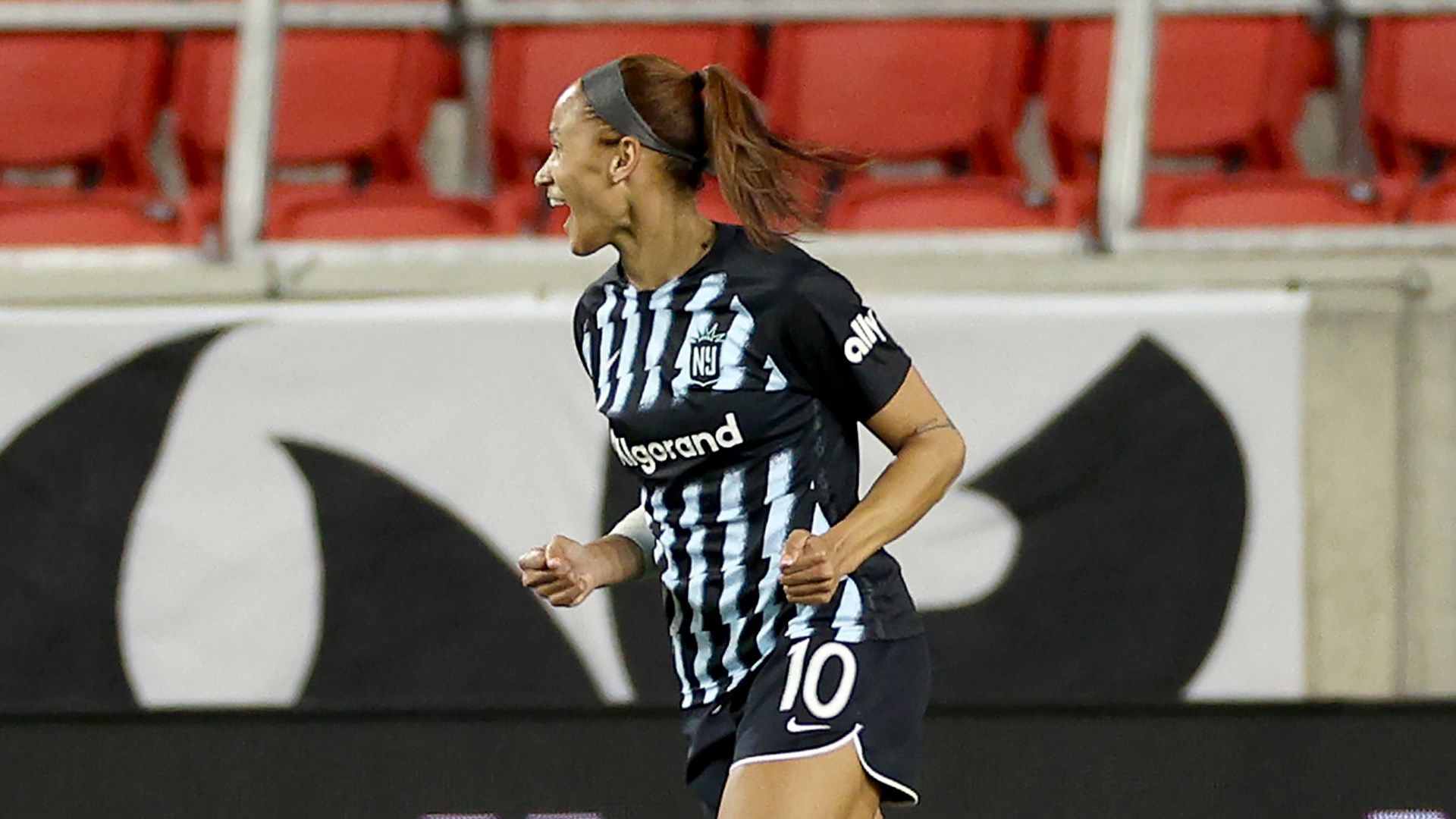 Lynn Williams Gotham 2023