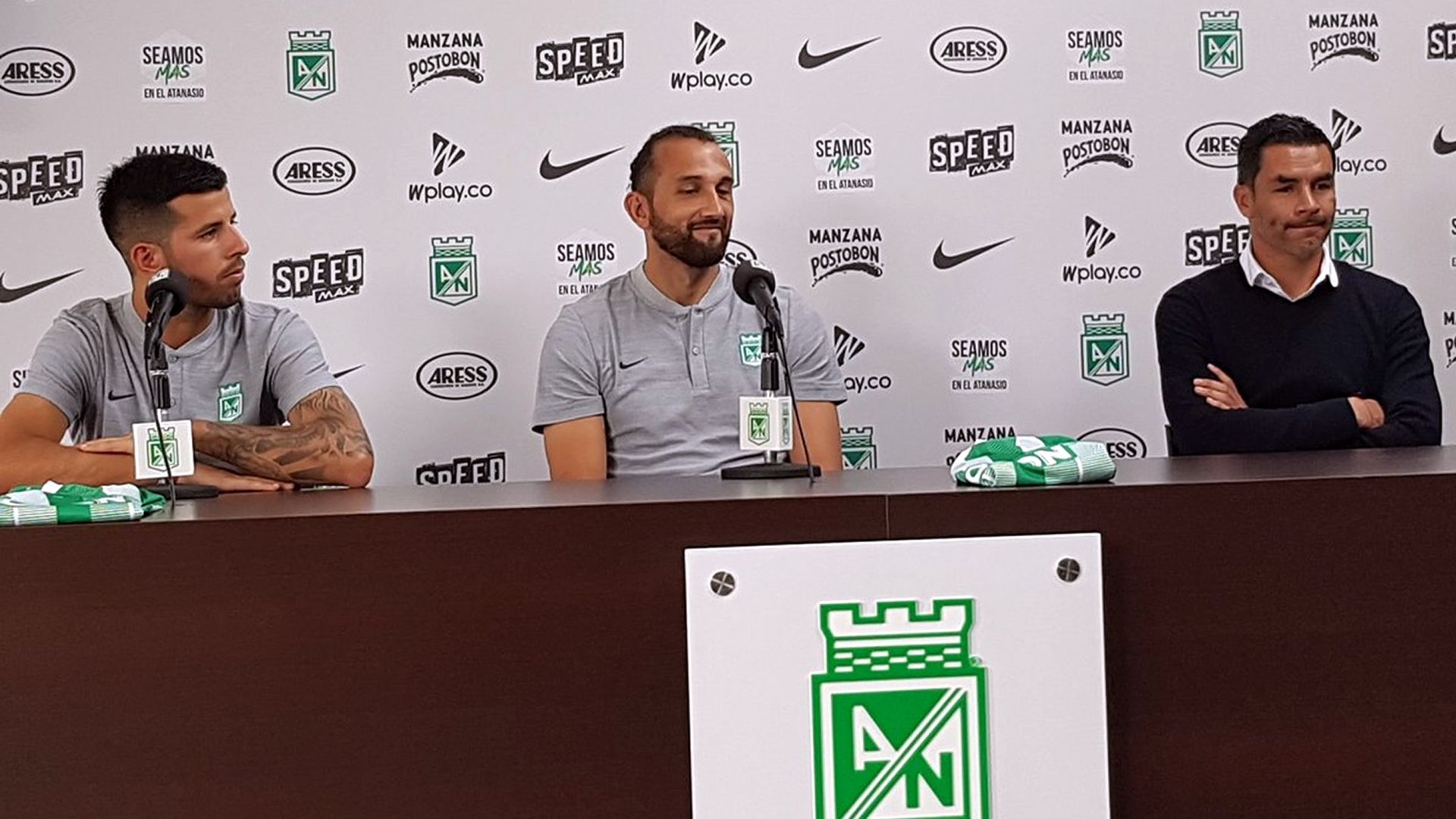 Pablo Ceppelini Hernán Barcos Atlético Nacional 2019